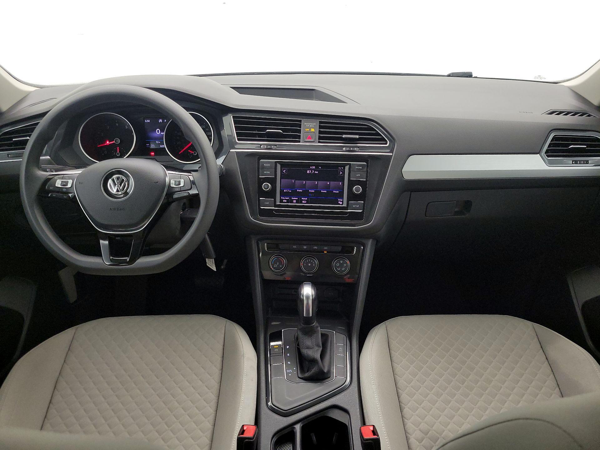 Thumbnail: 2019 Volkswagen Tiguan - 9