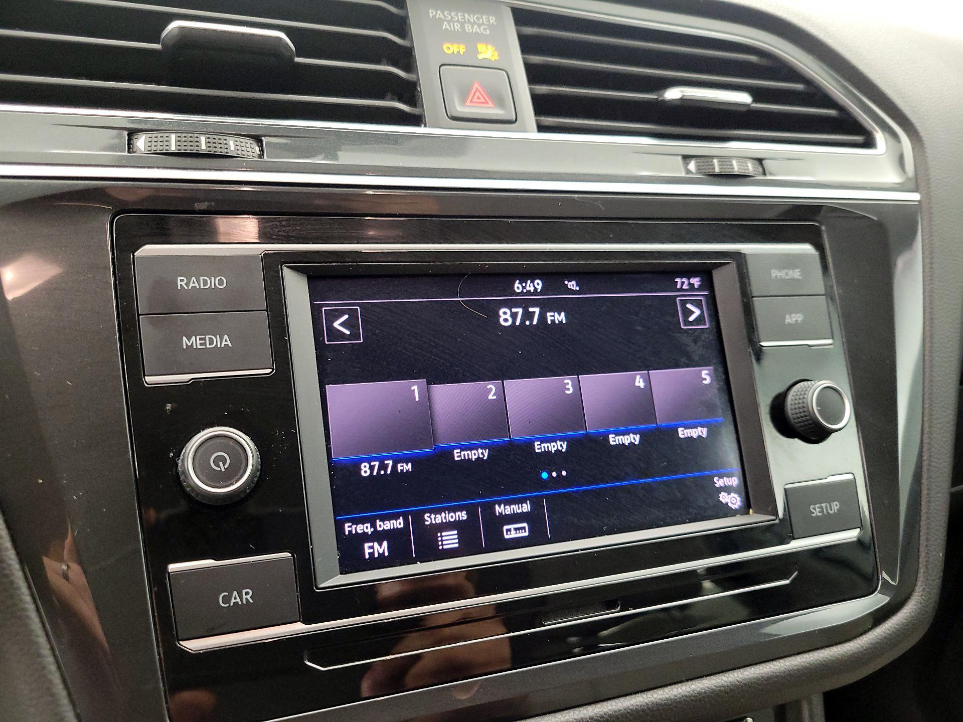 Thumbnail: 2019 Volkswagen Tiguan - 15