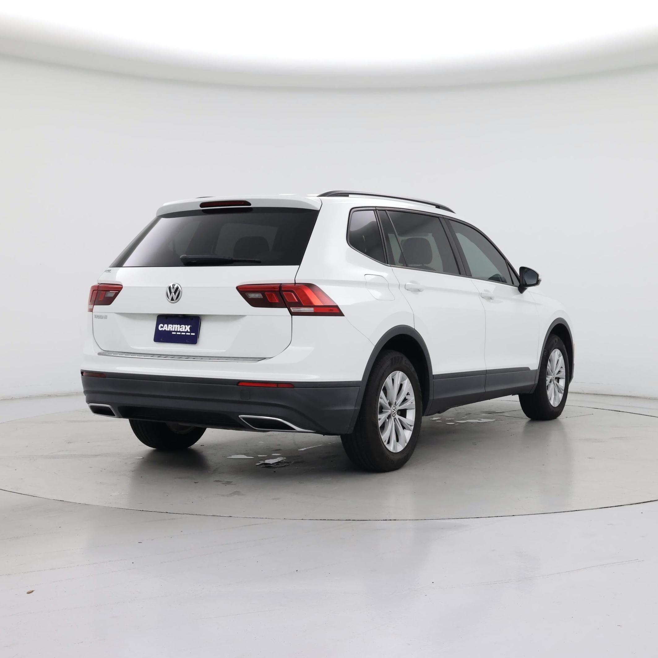 Thumbnail: 2019 Volkswagen Tiguan - 8