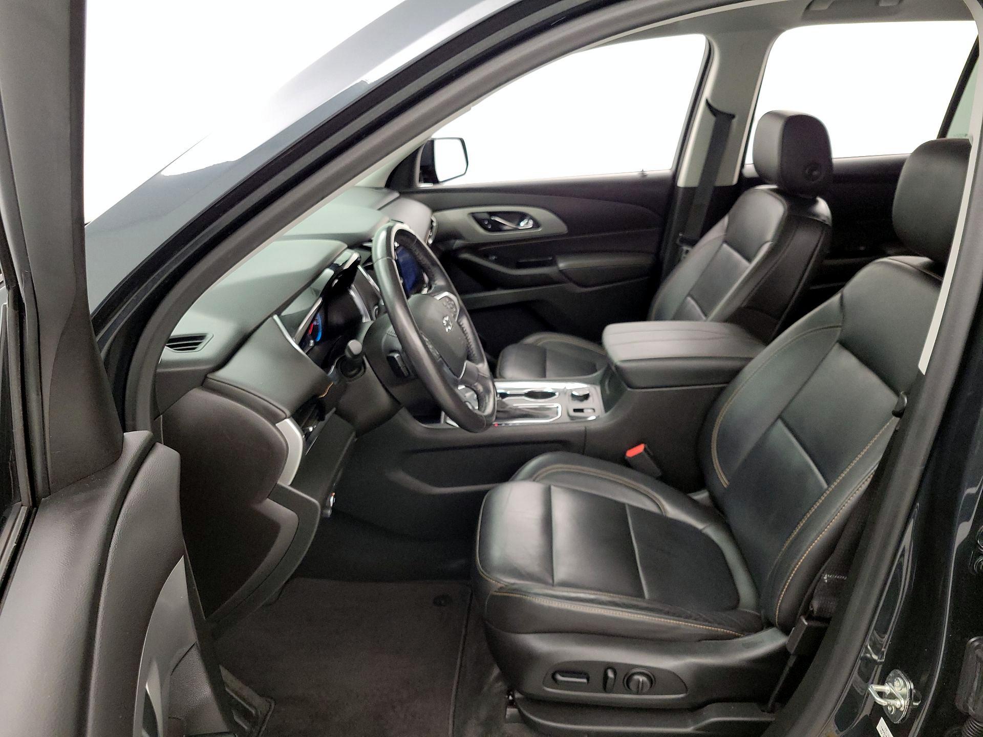 Thumbnail: 2020 Chevrolet Traverse - 11