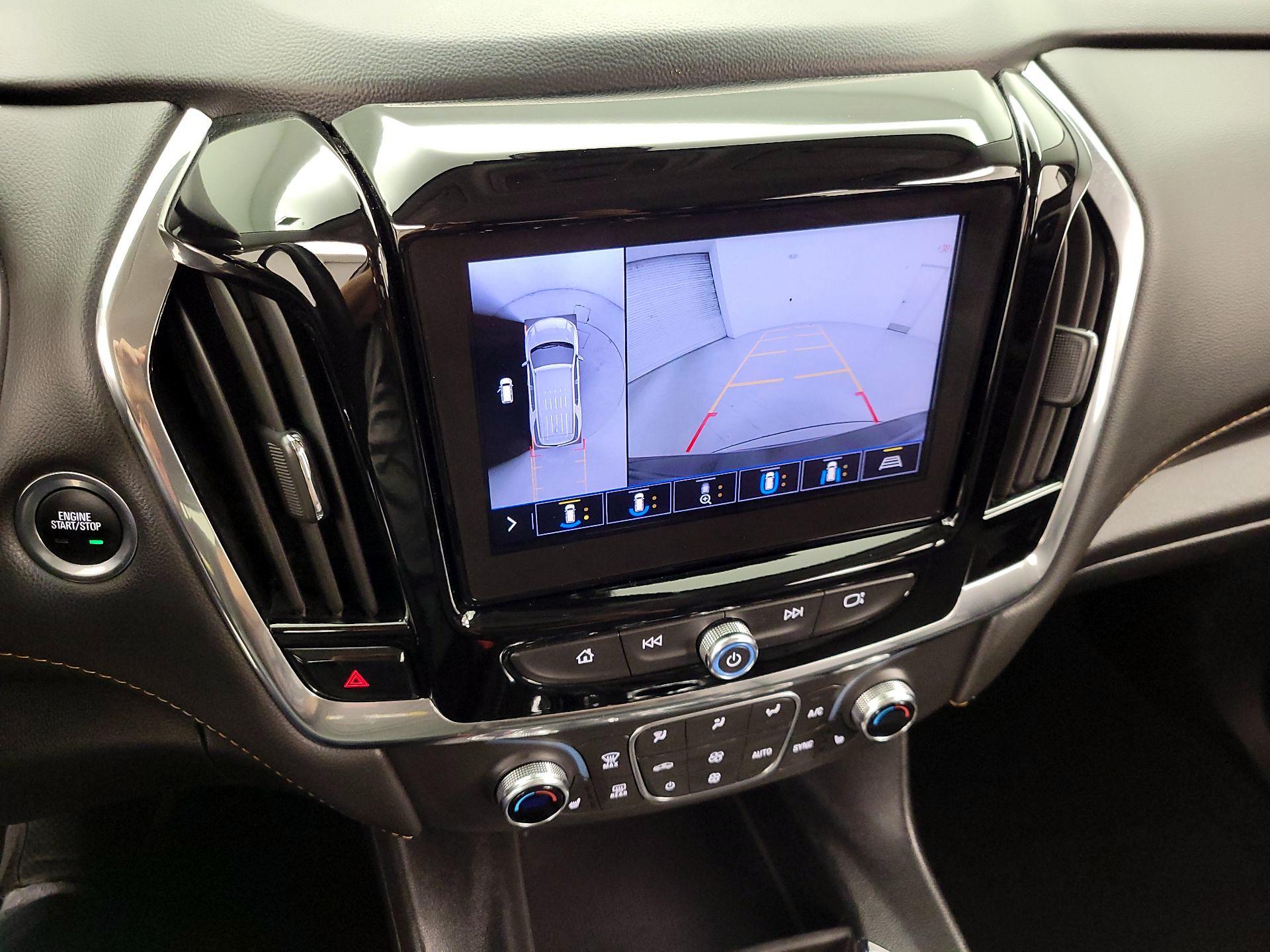 Thumbnail: 2020 Chevrolet Traverse - 15