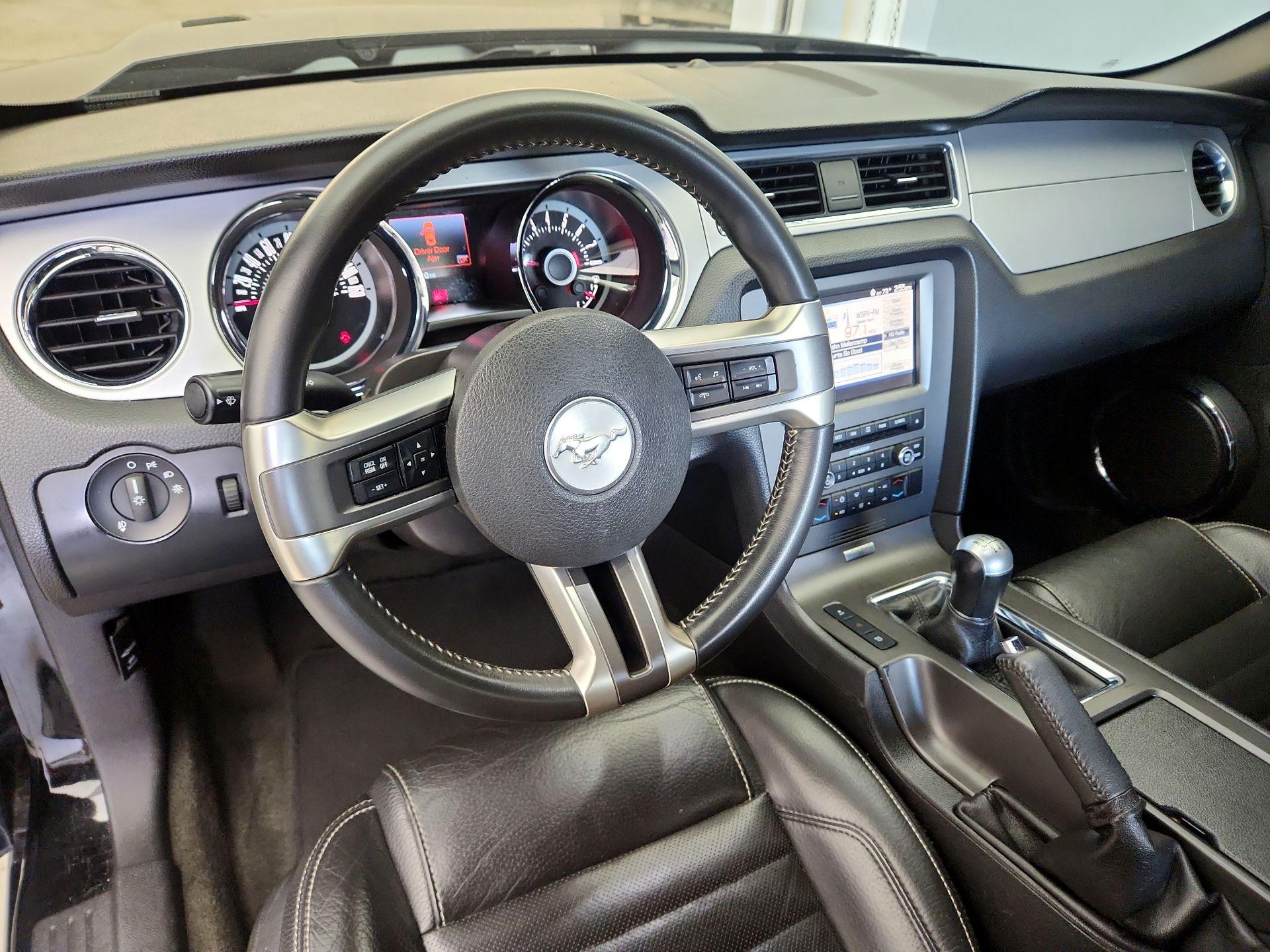 Thumbnail: 2013 Ford Mustang - 9