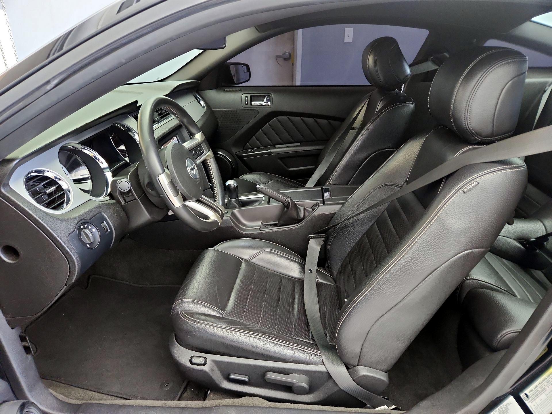 Thumbnail: 2013 Ford Mustang - 11