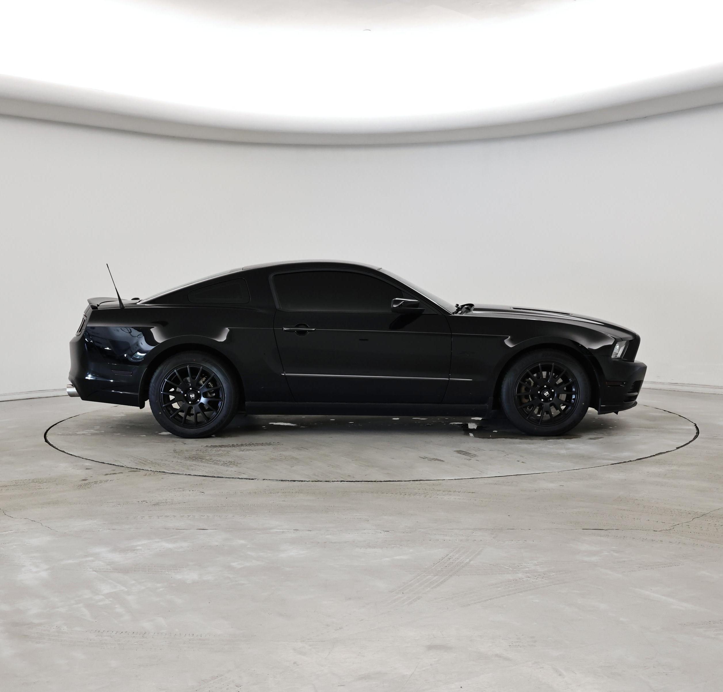 Thumbnail: 2013 Ford Mustang - 7
