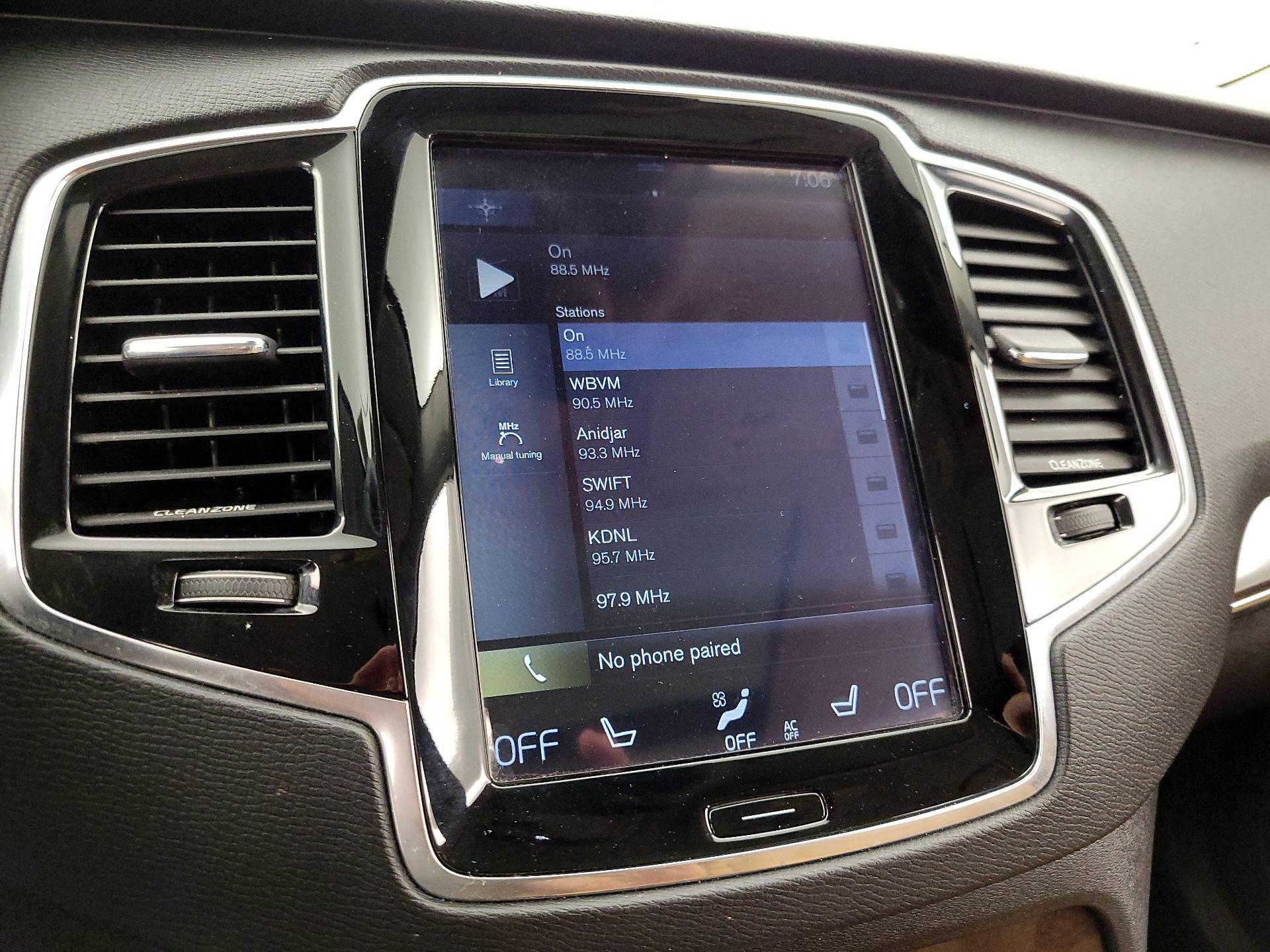 Thumbnail: 2016 Volvo XC90 - 16