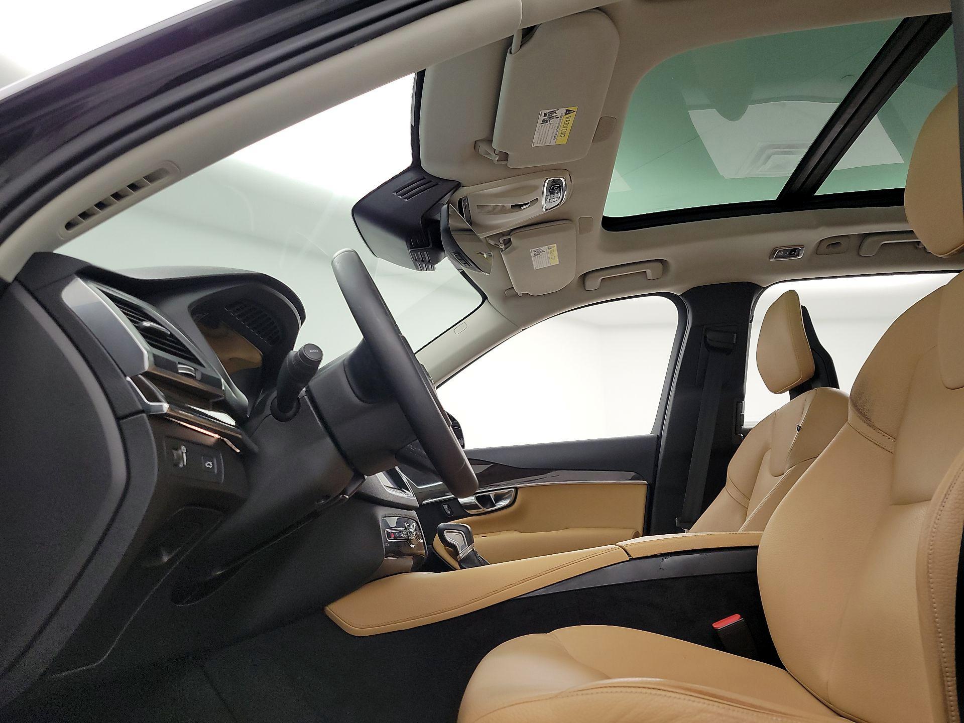 Thumbnail: 2016 Volvo XC90 - 19