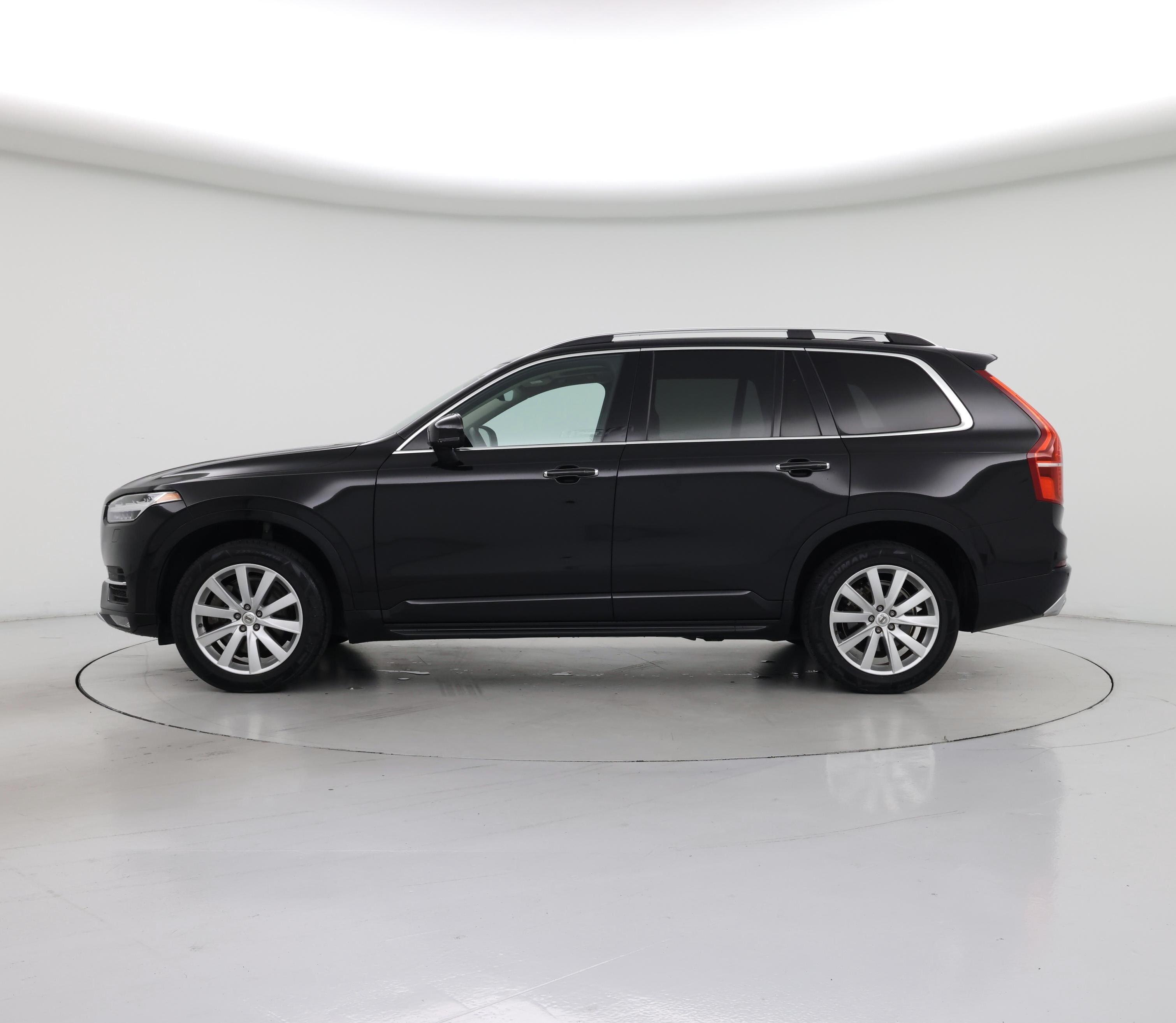 Thumbnail: 2016 Volvo XC90 - 3
