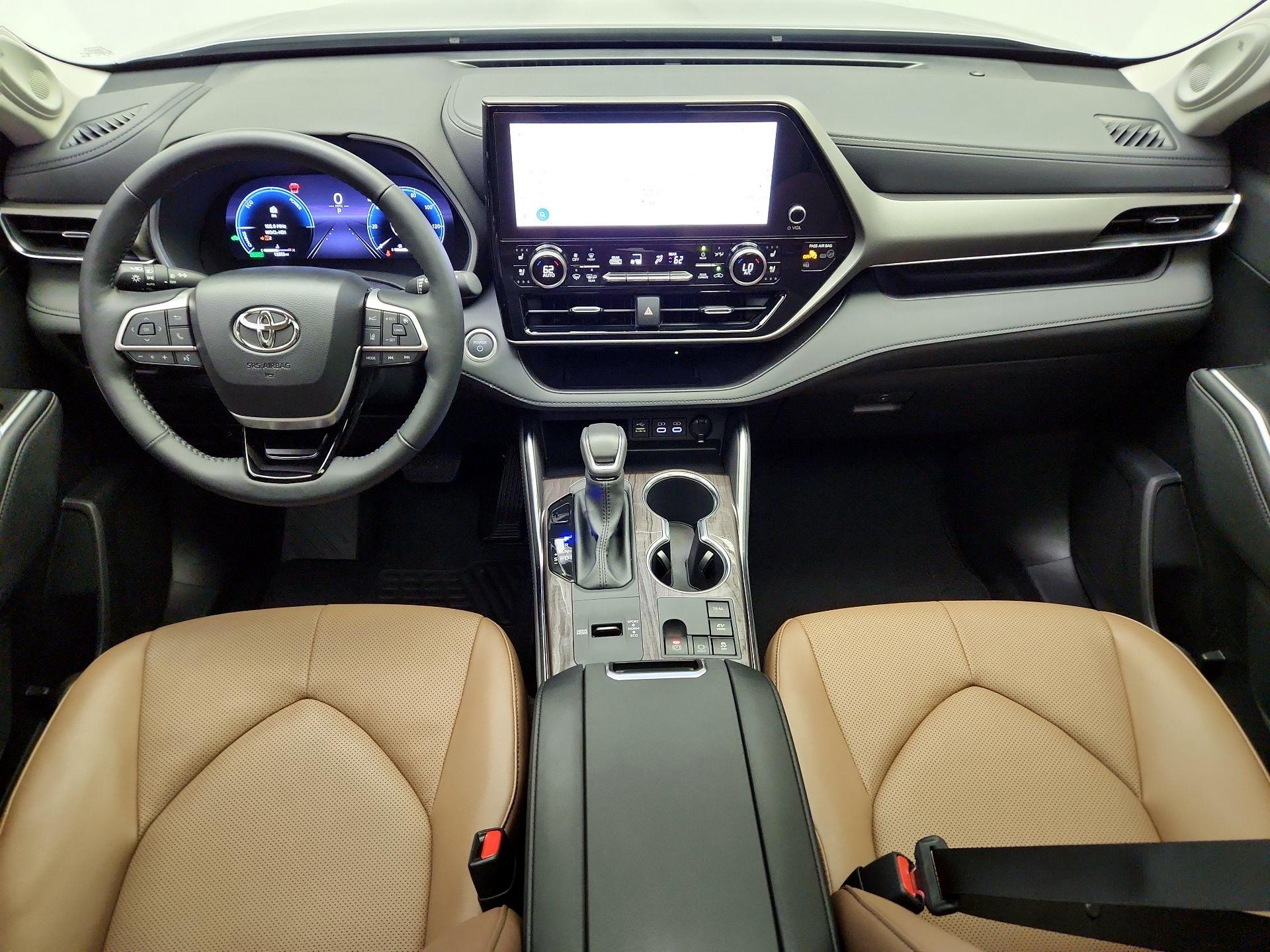 Thumbnail: 2025 Toyota Highlander - 9