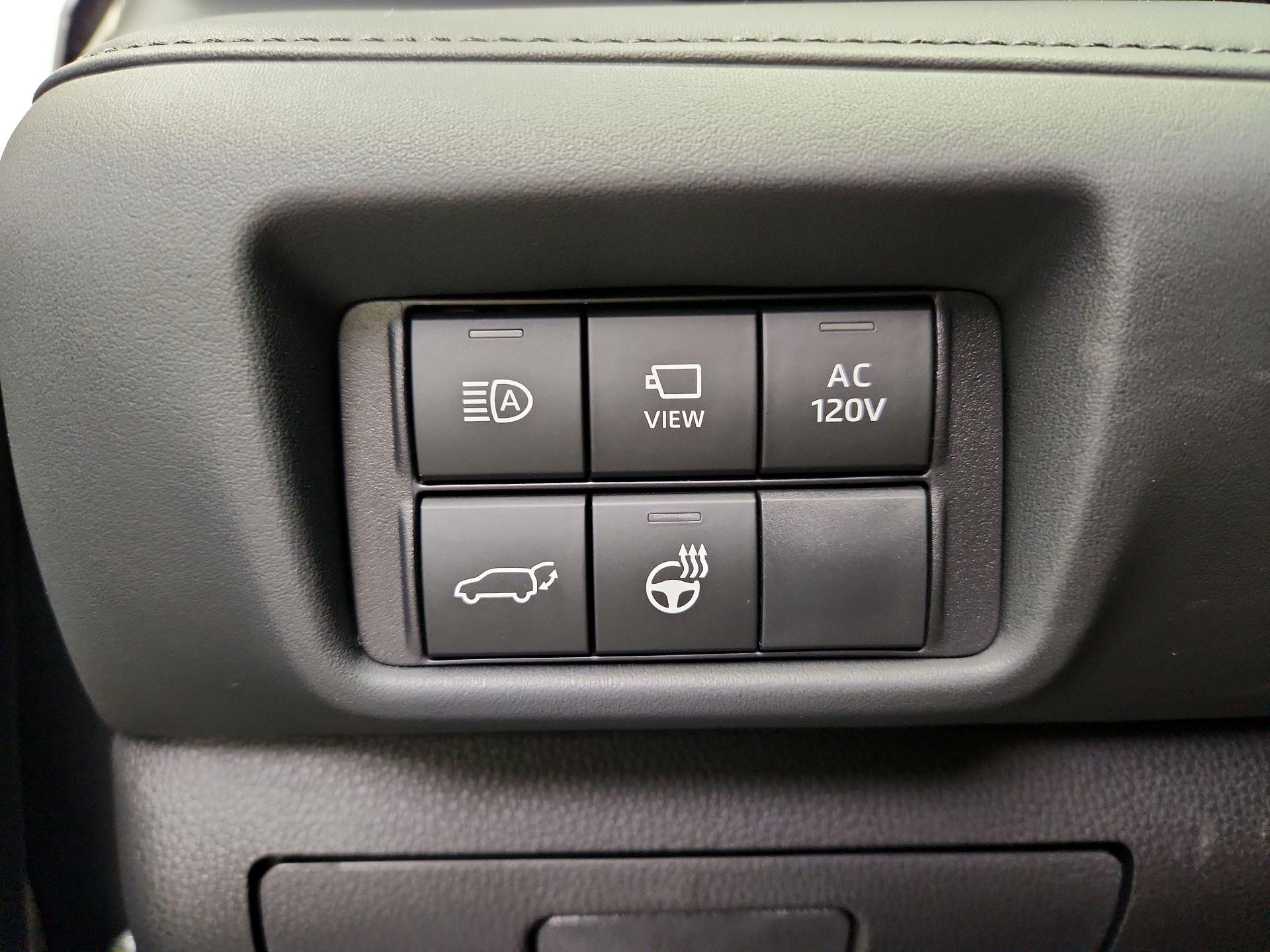 Thumbnail: 2025 Toyota Highlander - 13