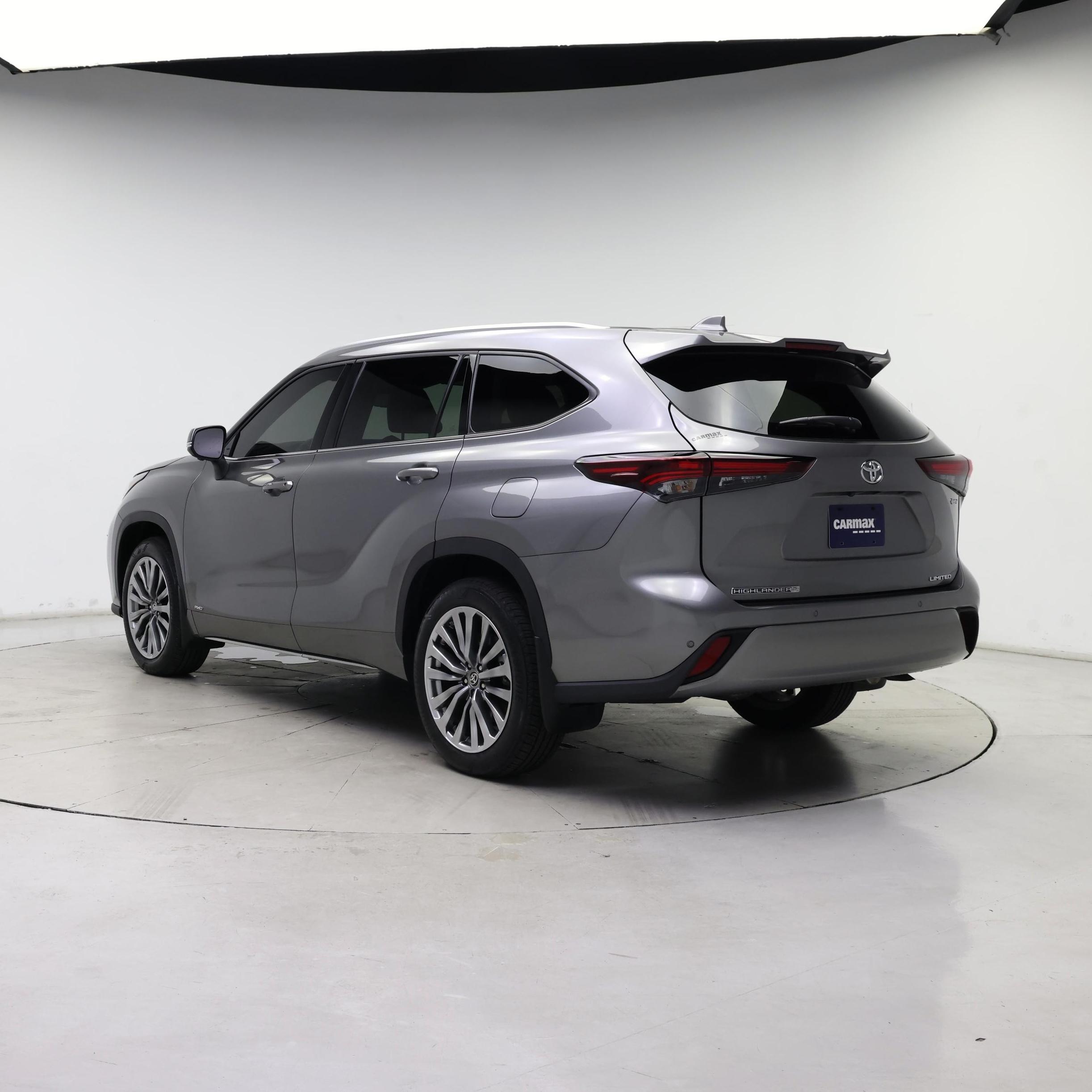 Thumbnail: 2025 Toyota Highlander - 2