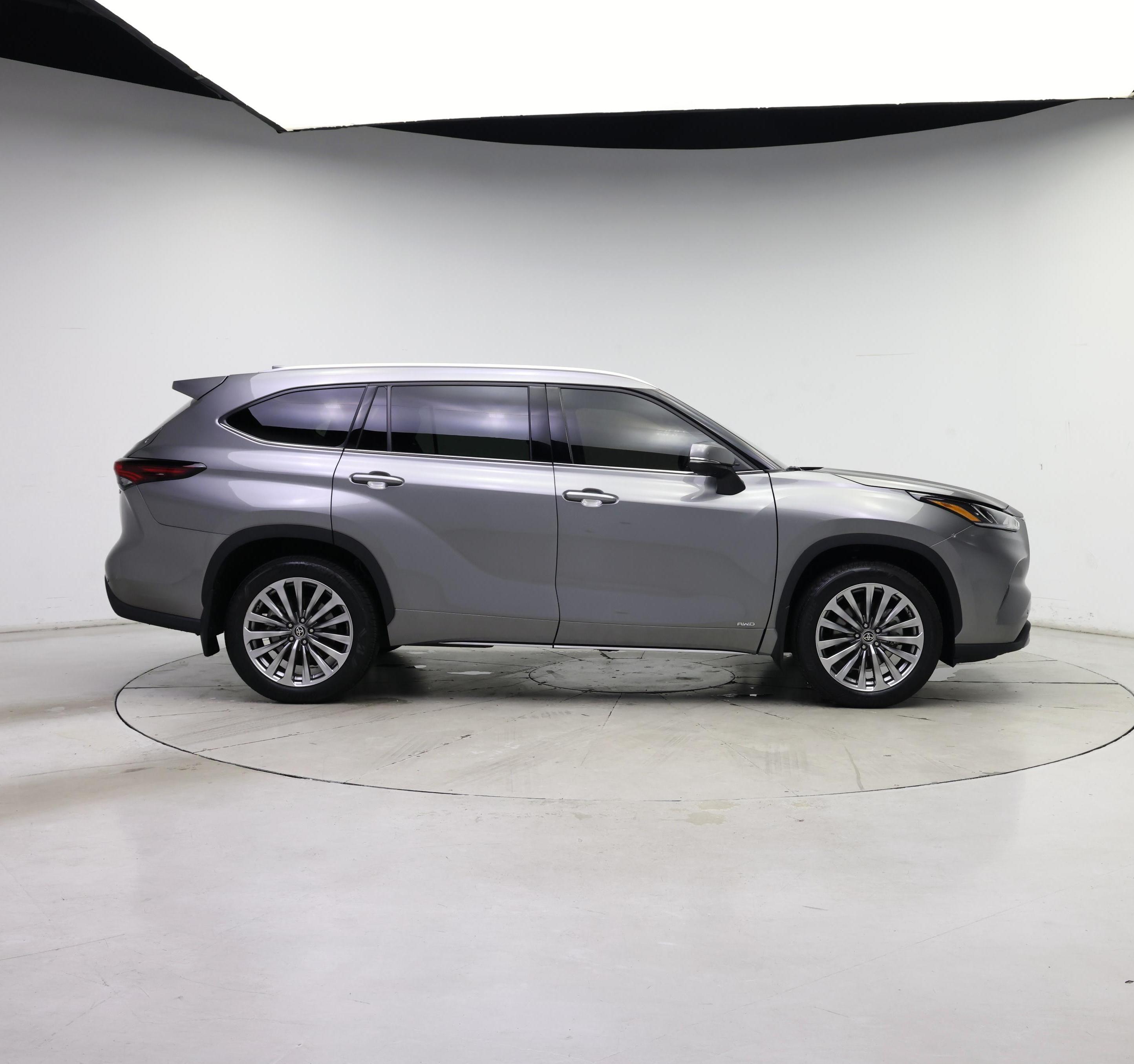 Thumbnail: 2025 Toyota Highlander - 7