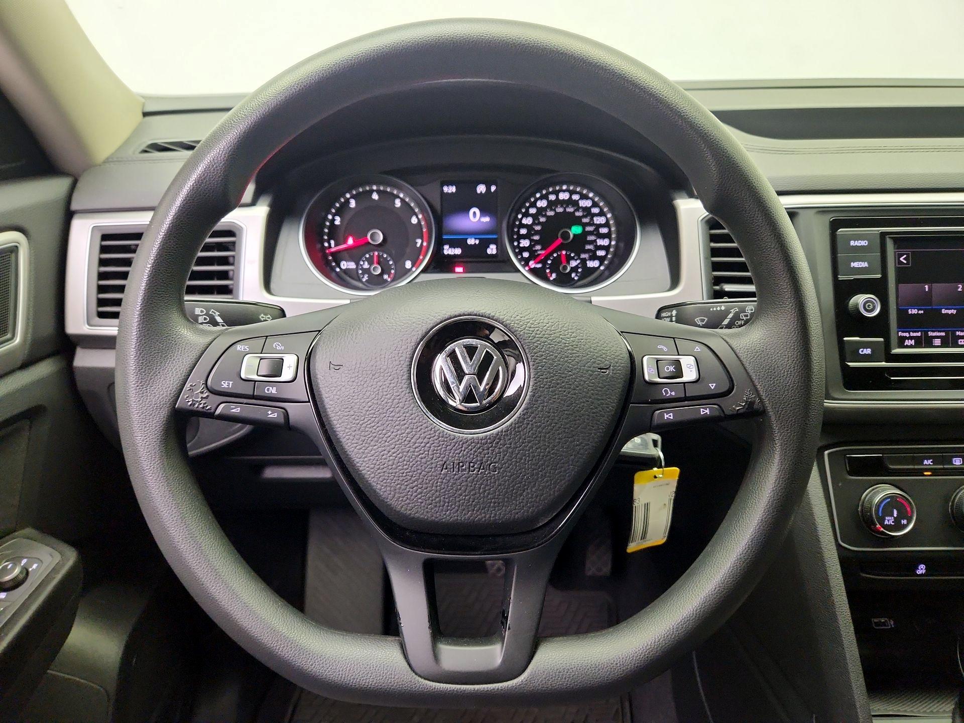 Thumbnail: 2018 Volkswagen Atlas - 10