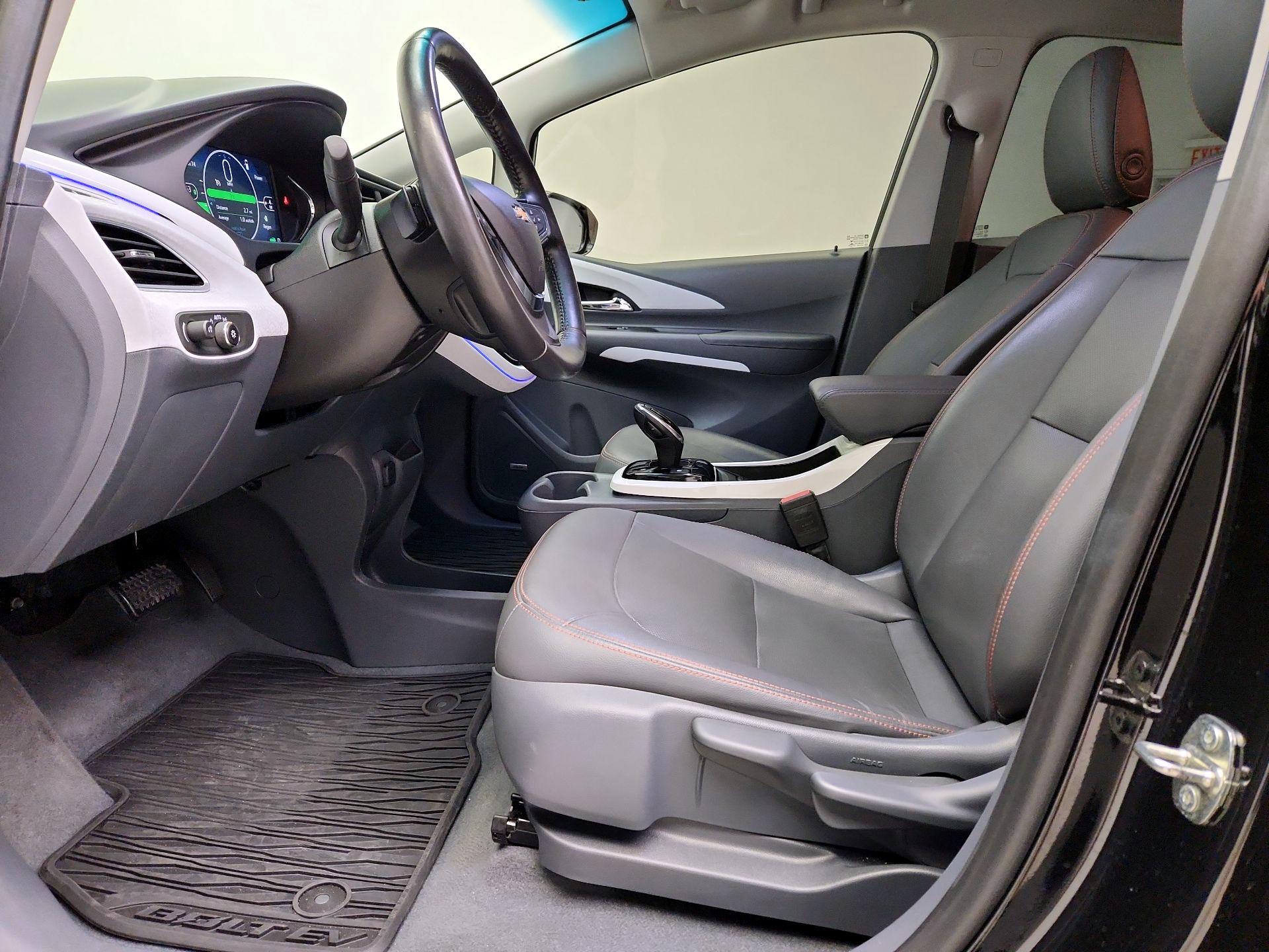 Thumbnail: 2021 Chevrolet Bolt EV - 11