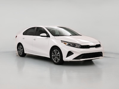White 2023 Kia Forte LX