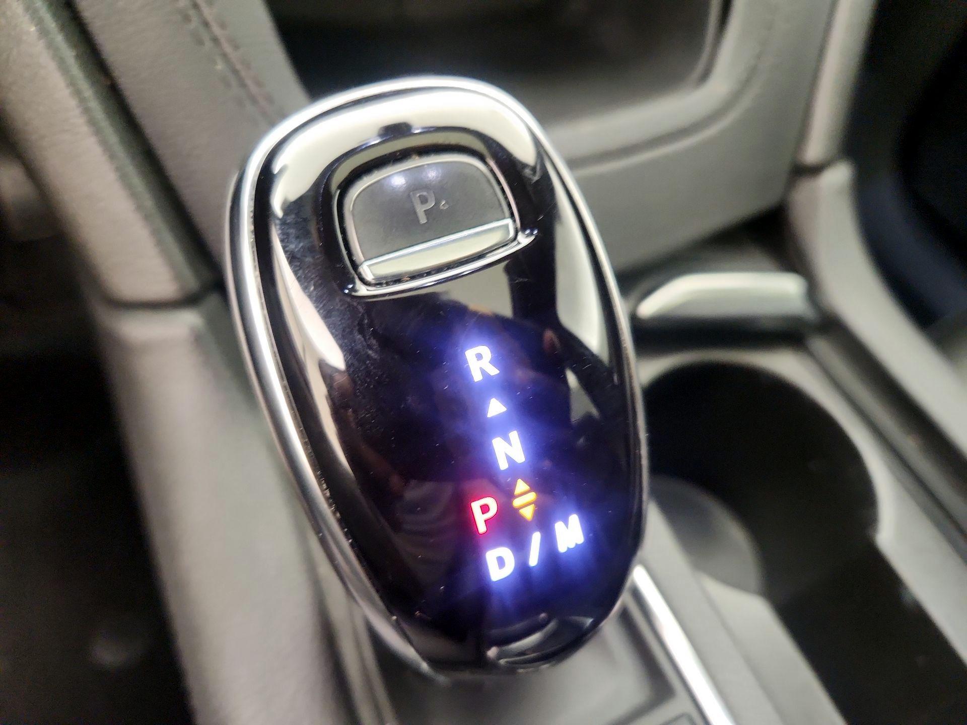 Thumbnail: 2021 Cadillac XT6 - 17