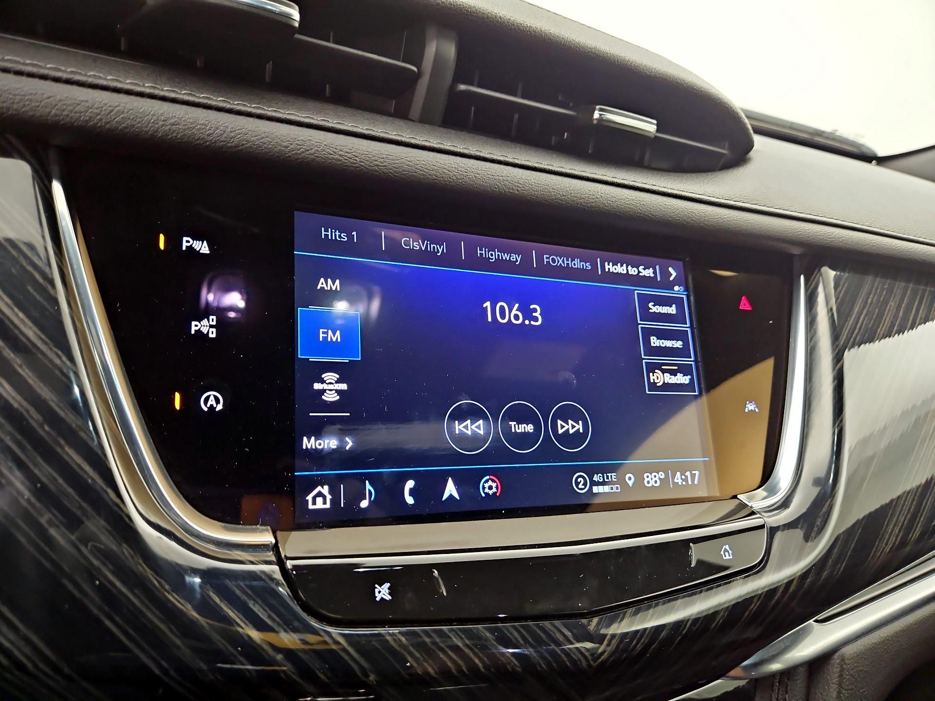 Thumbnail: 2023 Cadillac XT6 - 15