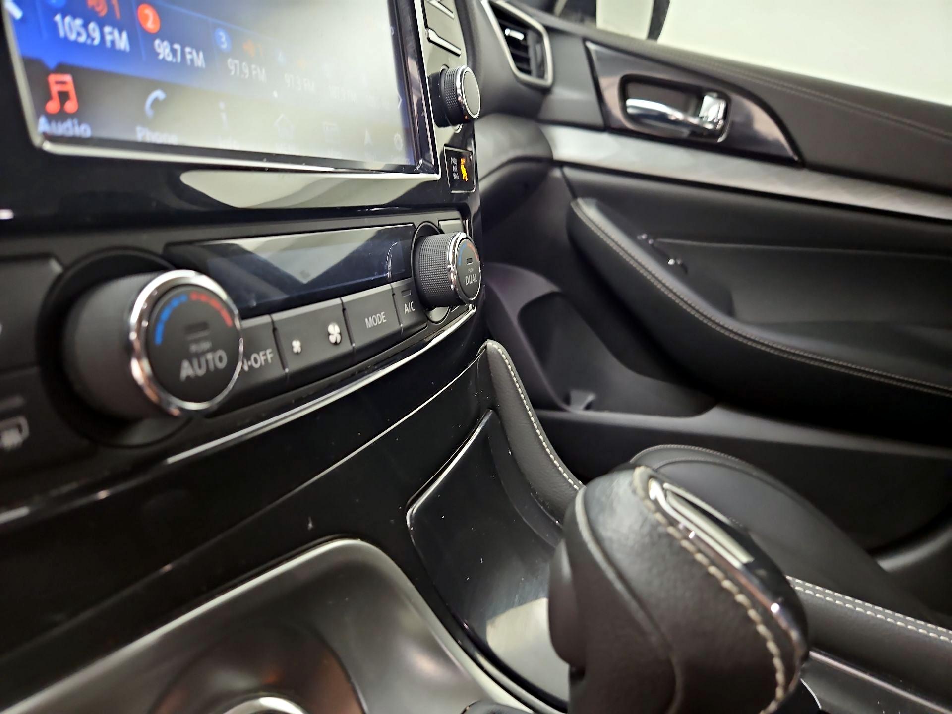 Thumbnail: 2018 Nissan Maxima - 17