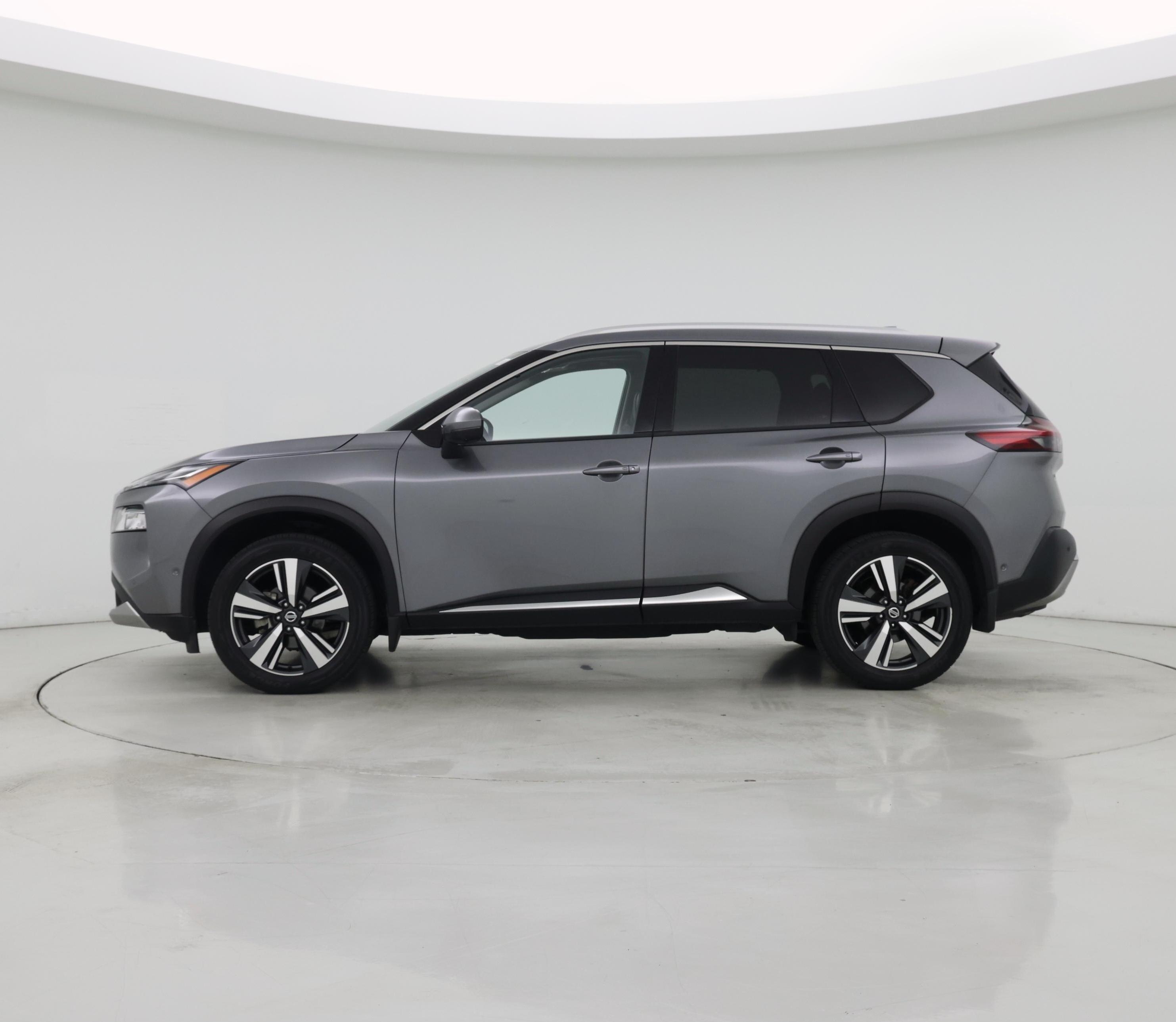 Thumbnail: 2021 Nissan Rogue - 3