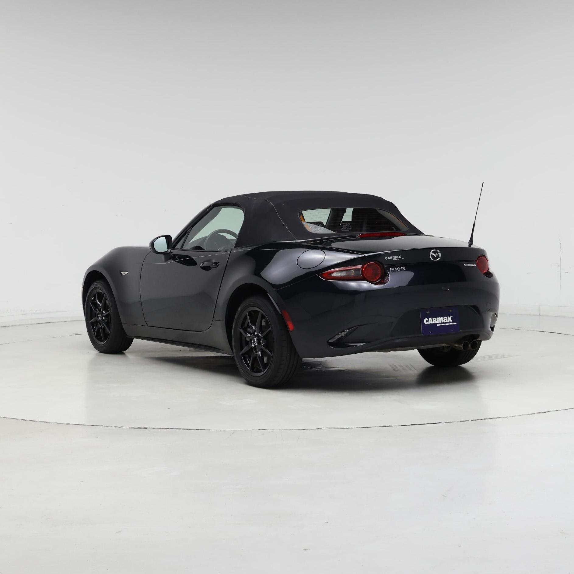Thumbnail: 2022 Mazda MX-5 Miata - 2
