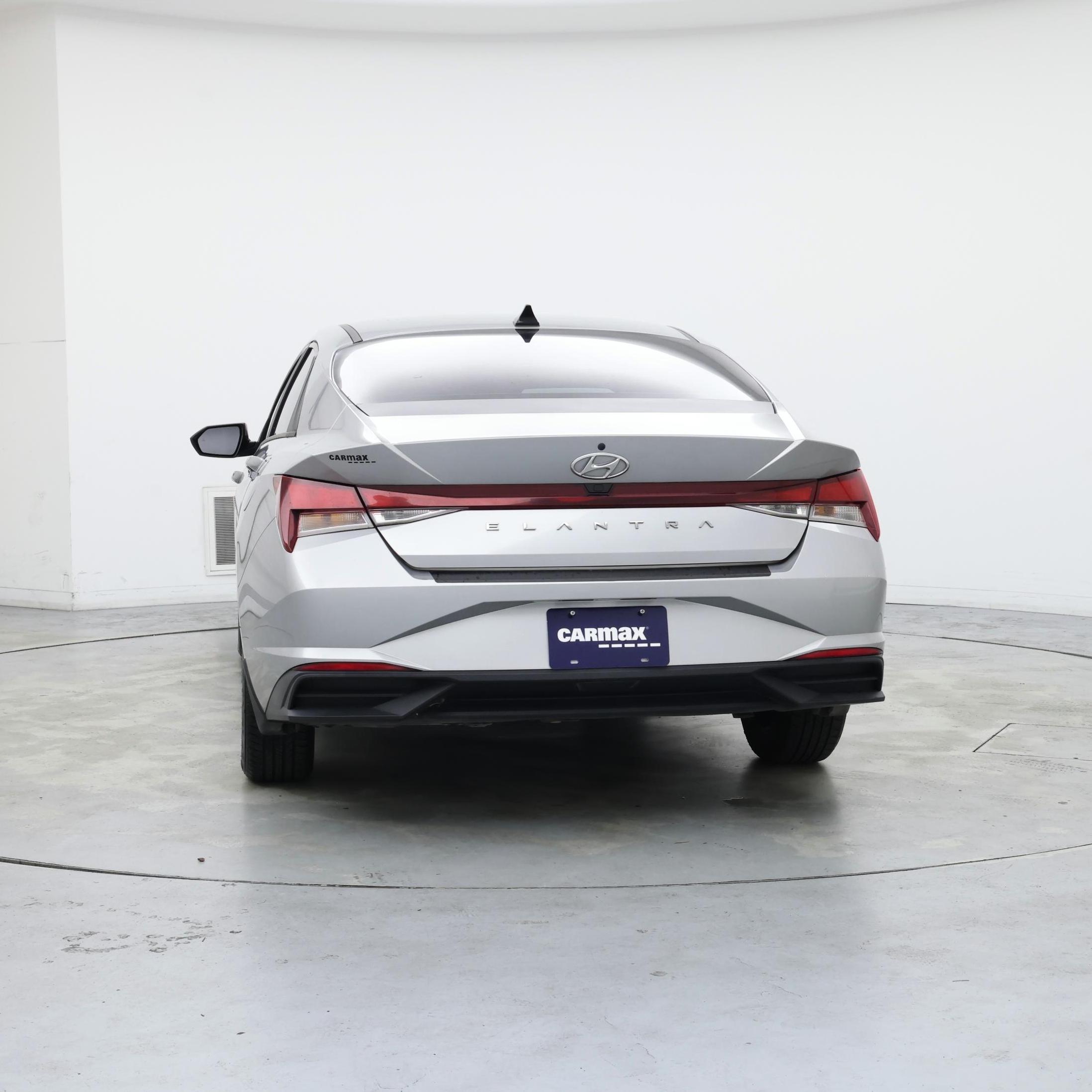 Thumbnail: 2022 Hyundai Elantra - 6