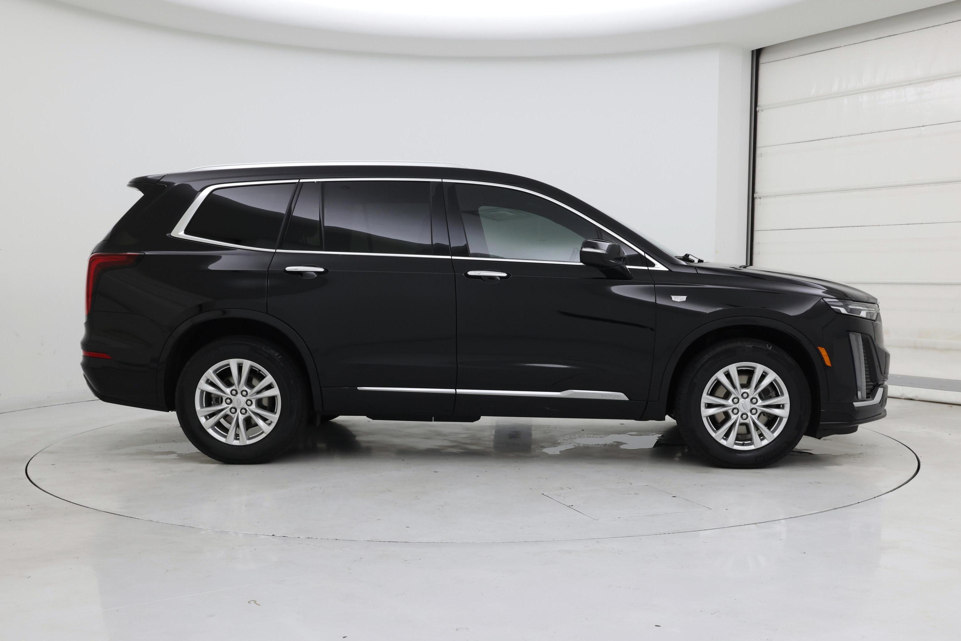 Thumbnail: 2023 Cadillac XT6 - 7