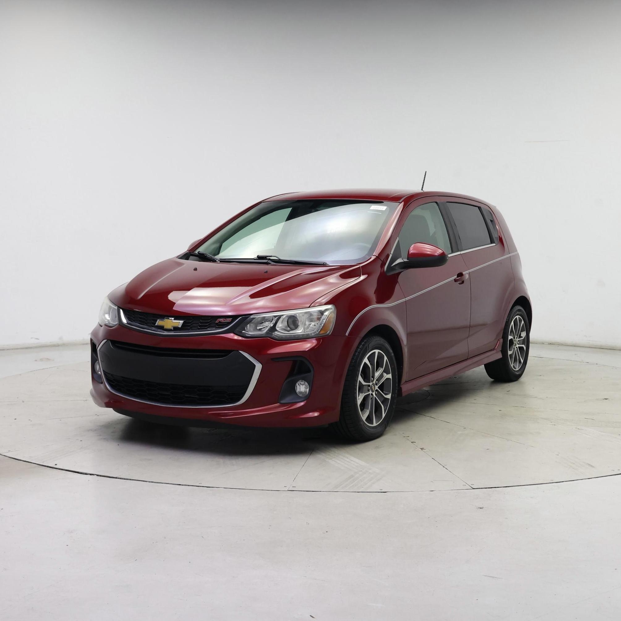 Thumbnail: 2017 Chevrolet Sonic - 4