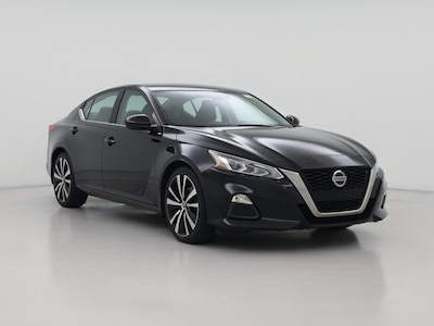 Black 2020 Nissan Altima SR