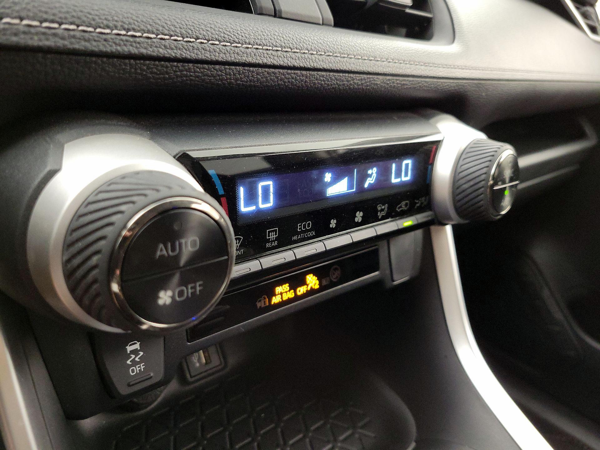 Thumbnail: 2024 Toyota RAV4 - 16
