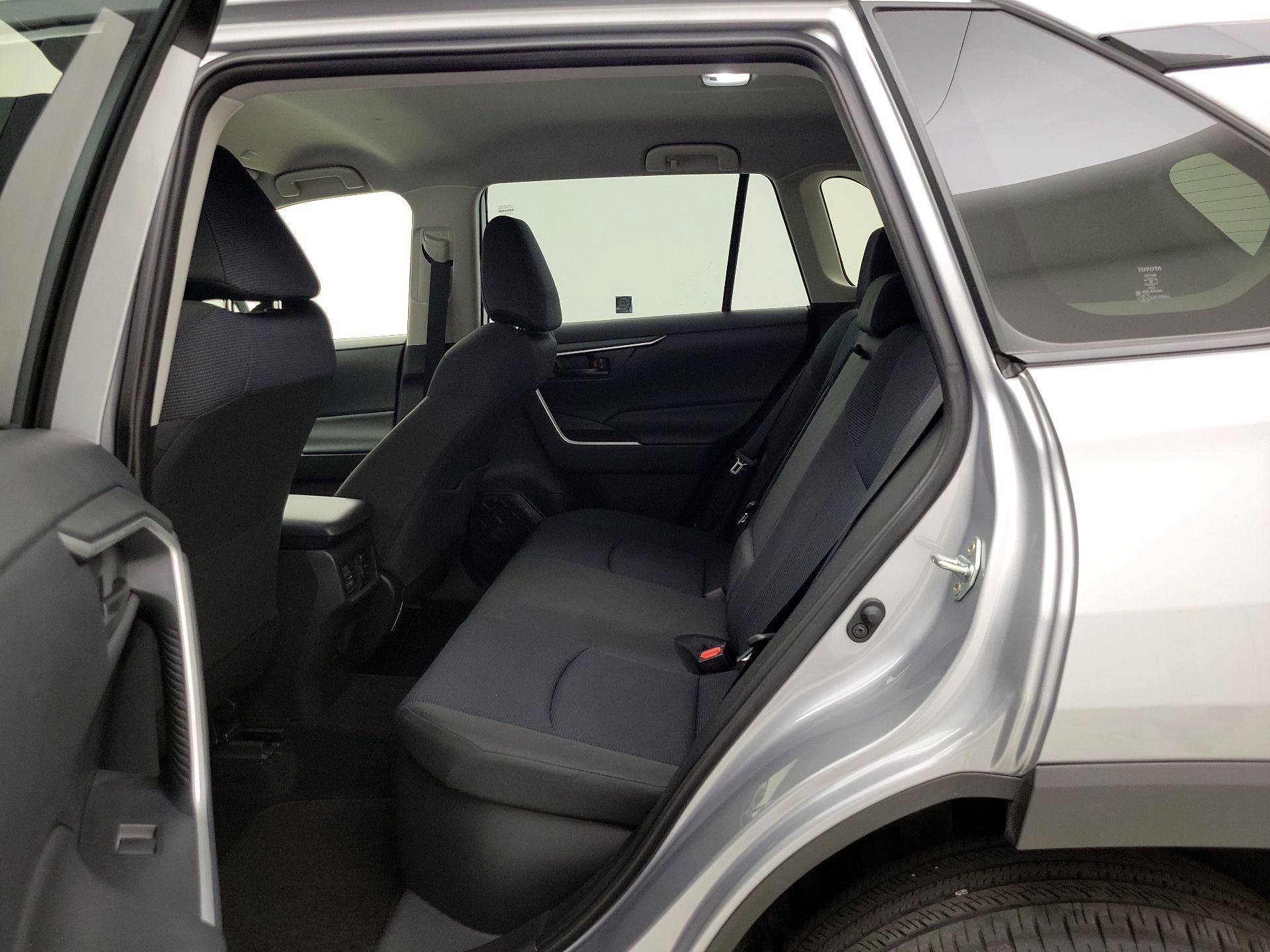 Thumbnail: 2024 Toyota RAV4 - 19
