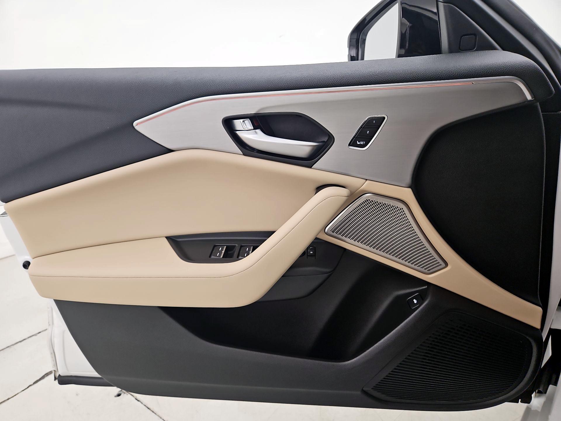 Thumbnail: 2022 Acura TLX - 12