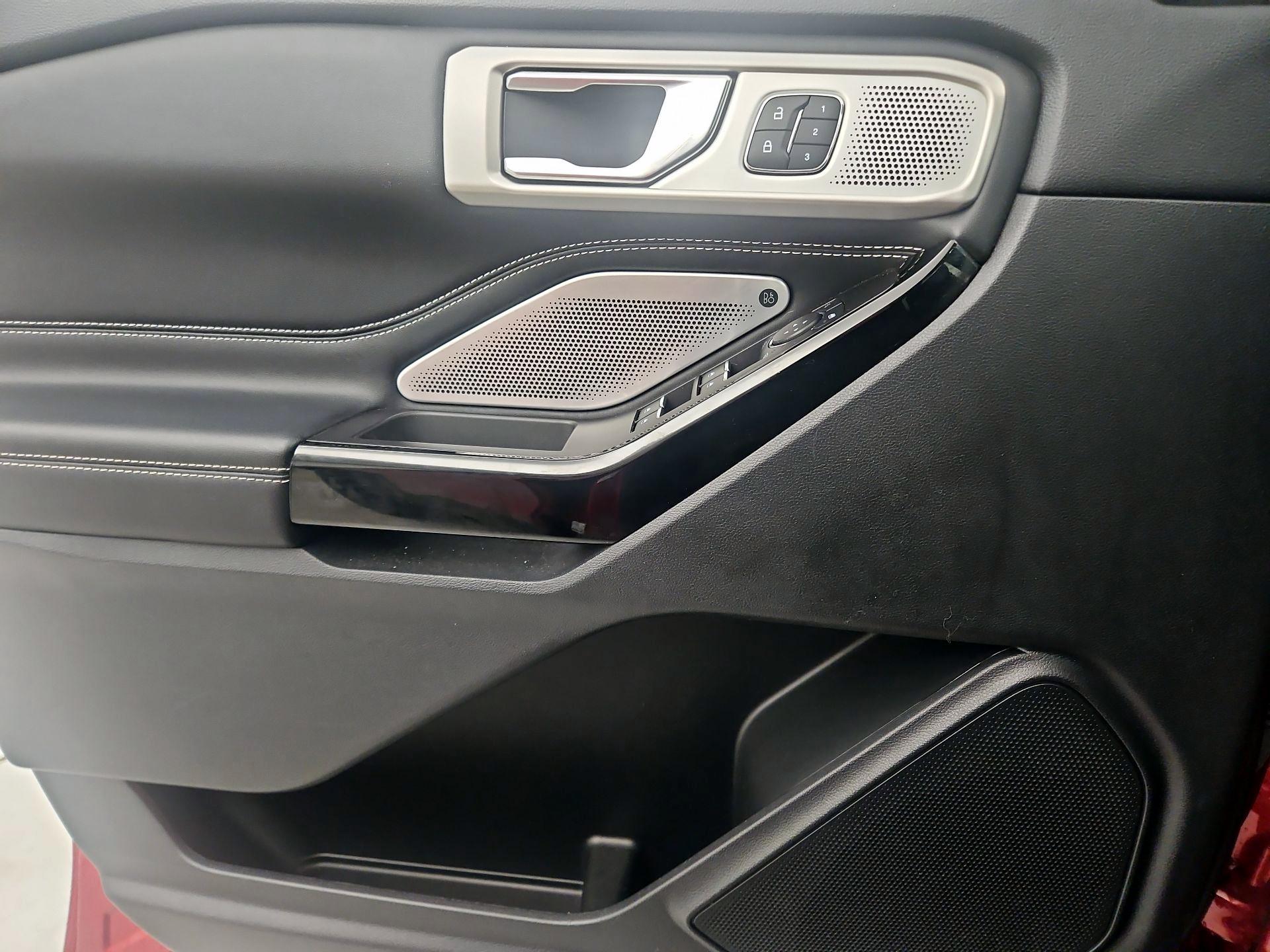 Thumbnail: 2021 Ford Explorer - 12