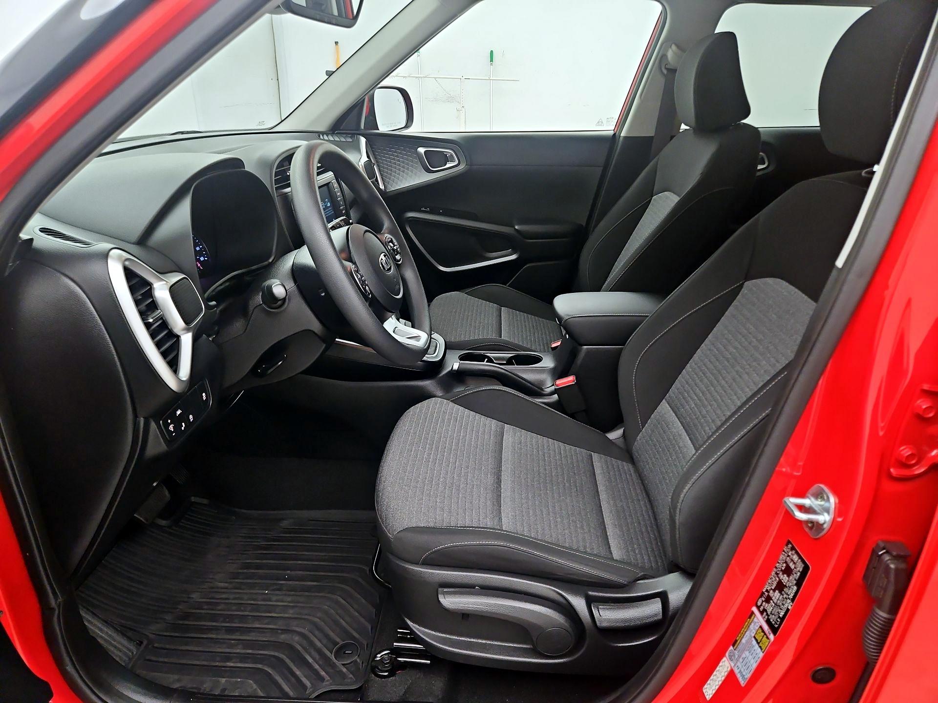 Thumbnail: 2020 Kia Soul - 11