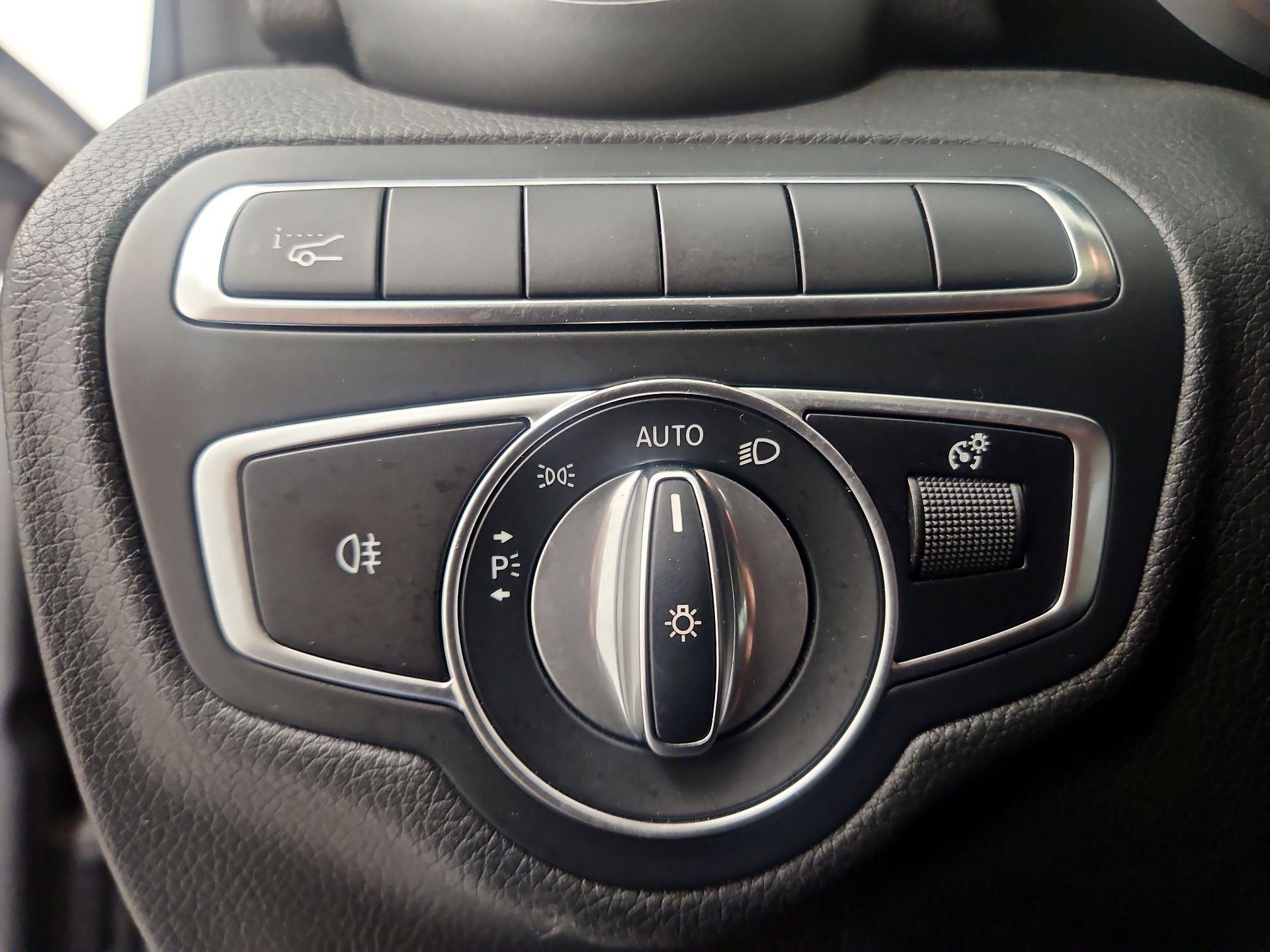 Thumbnail: 2021 Mercedes-Benz C-Class - 13