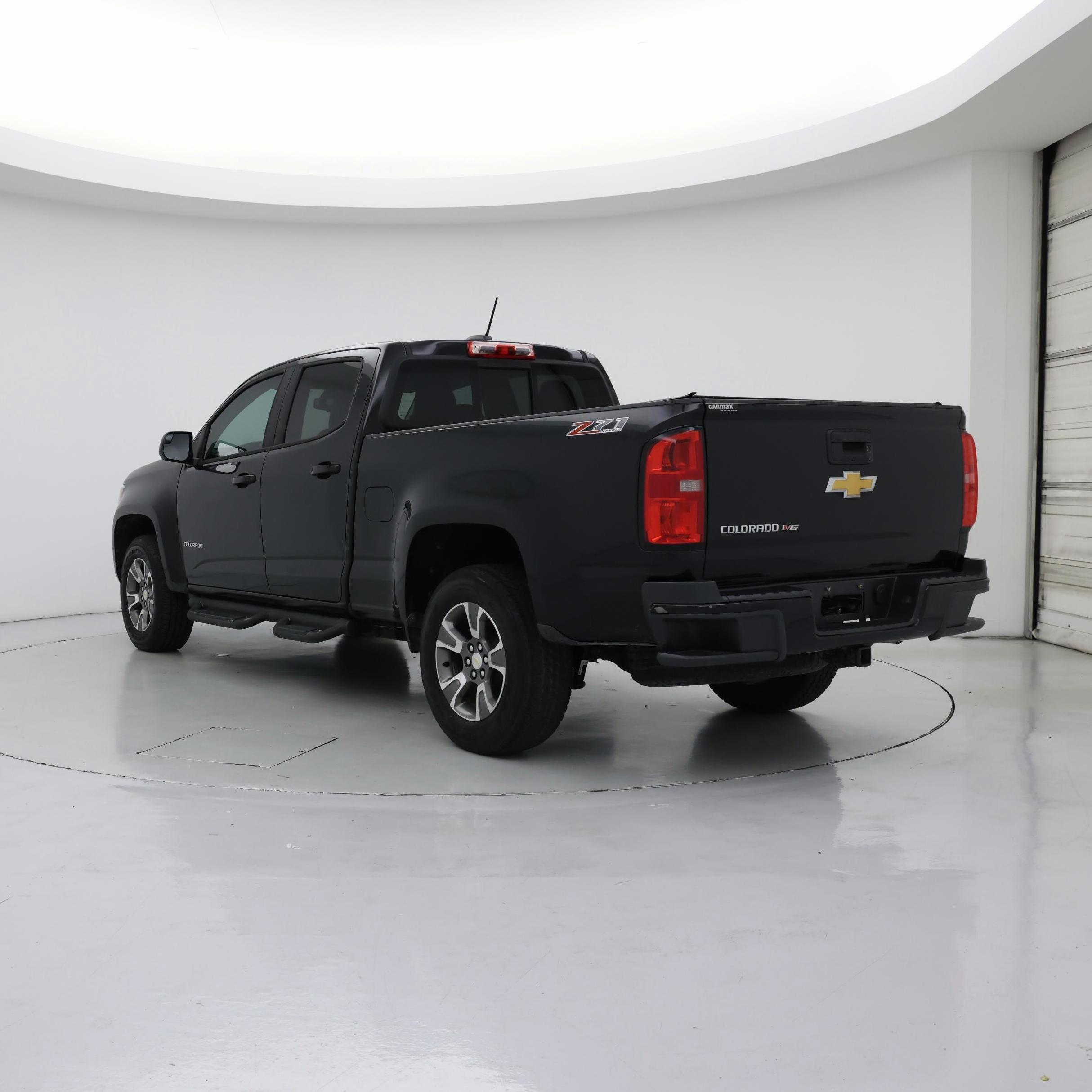 Thumbnail: 2017 Chevrolet Colorado - 2