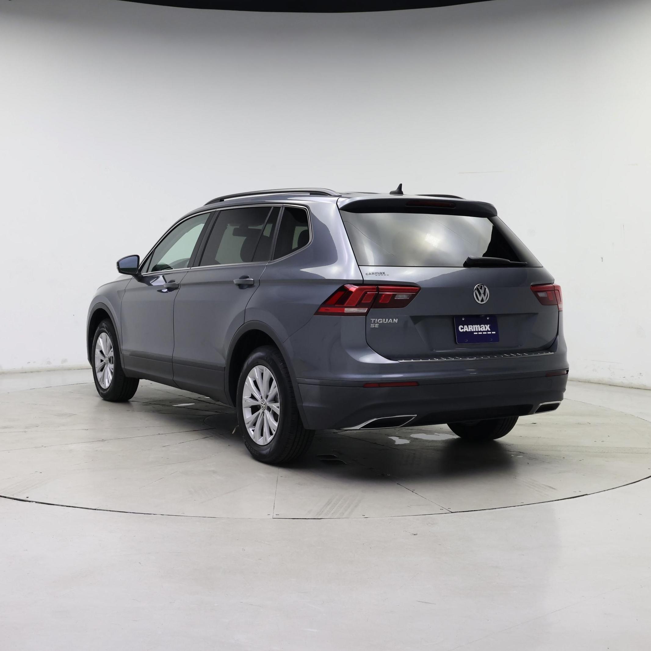 Thumbnail: 2019 Volkswagen Tiguan - 2