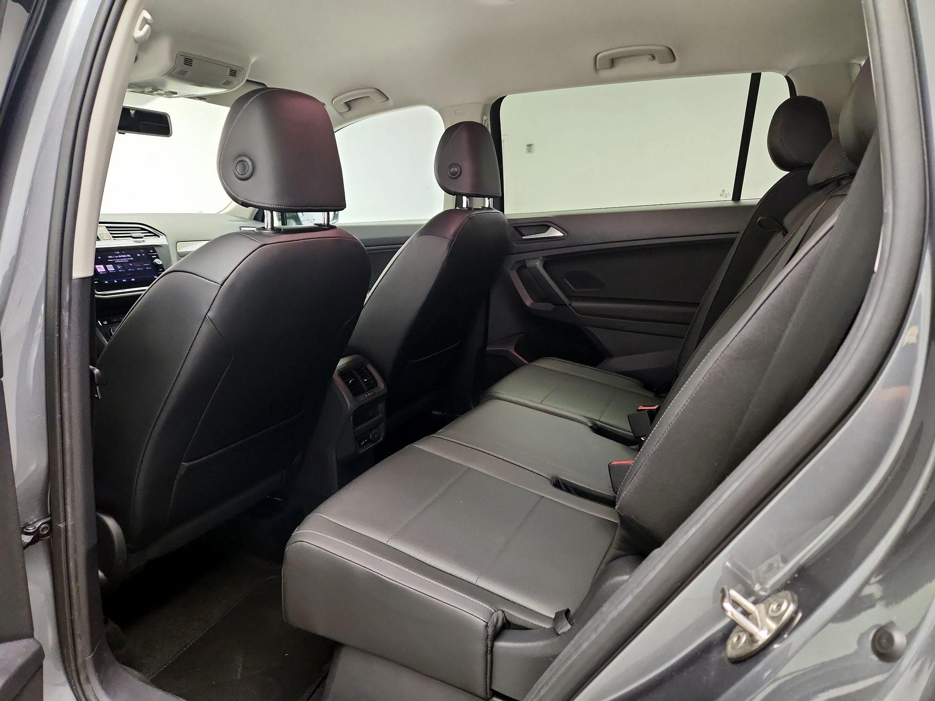 Thumbnail: 2019 Volkswagen Tiguan - 19