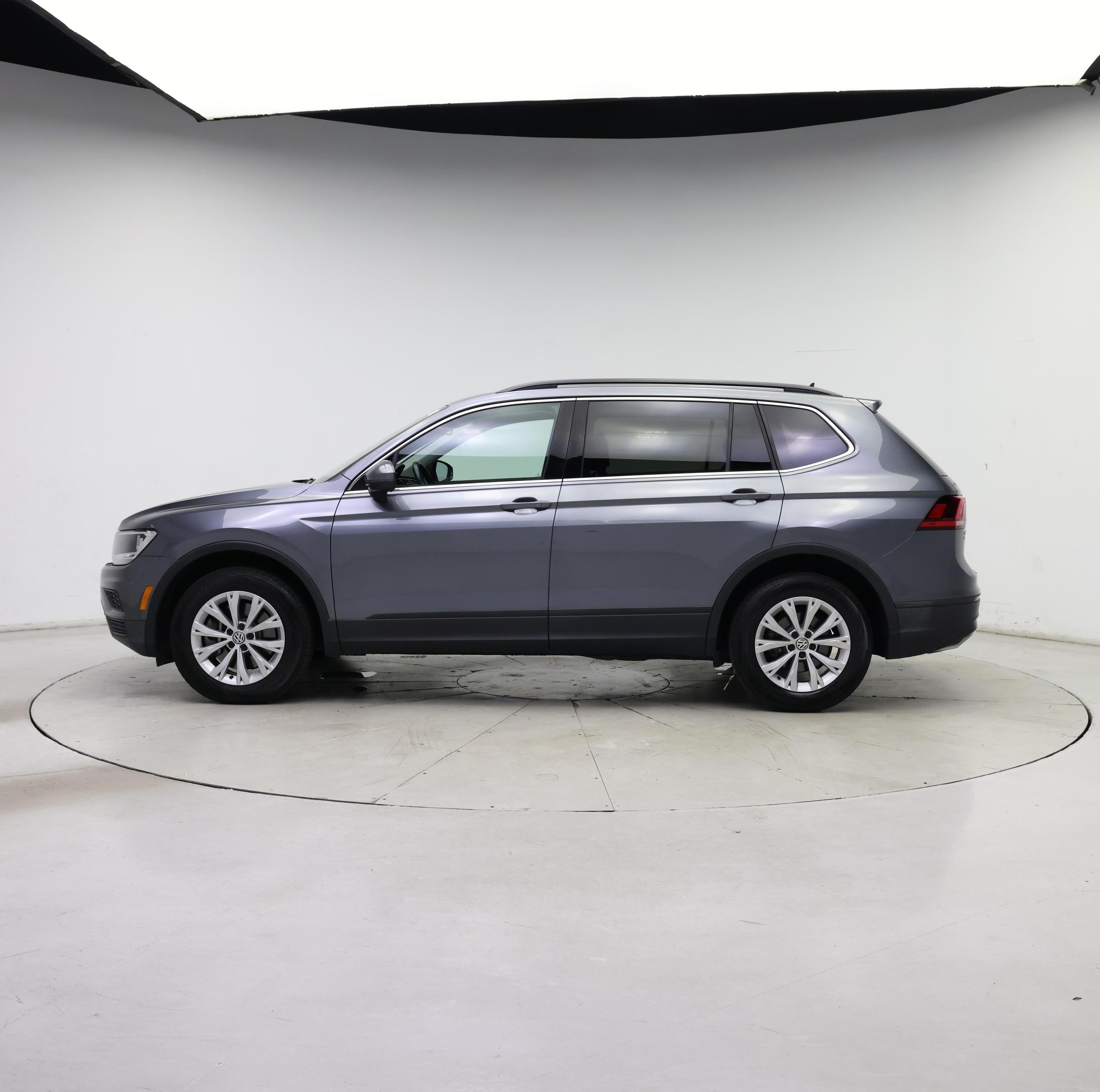 Thumbnail: 2019 Volkswagen Tiguan - 3