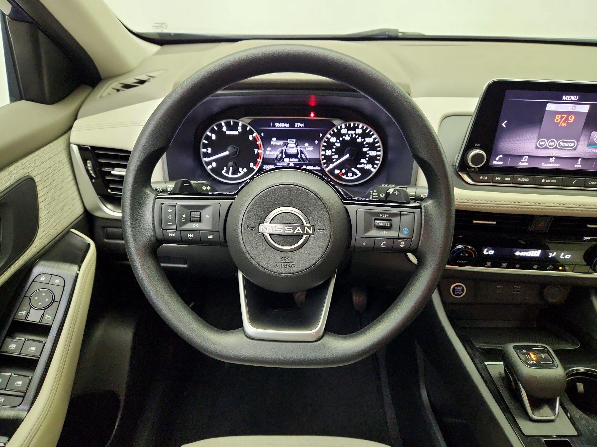 Thumbnail: 2023 Nissan Rogue - 10