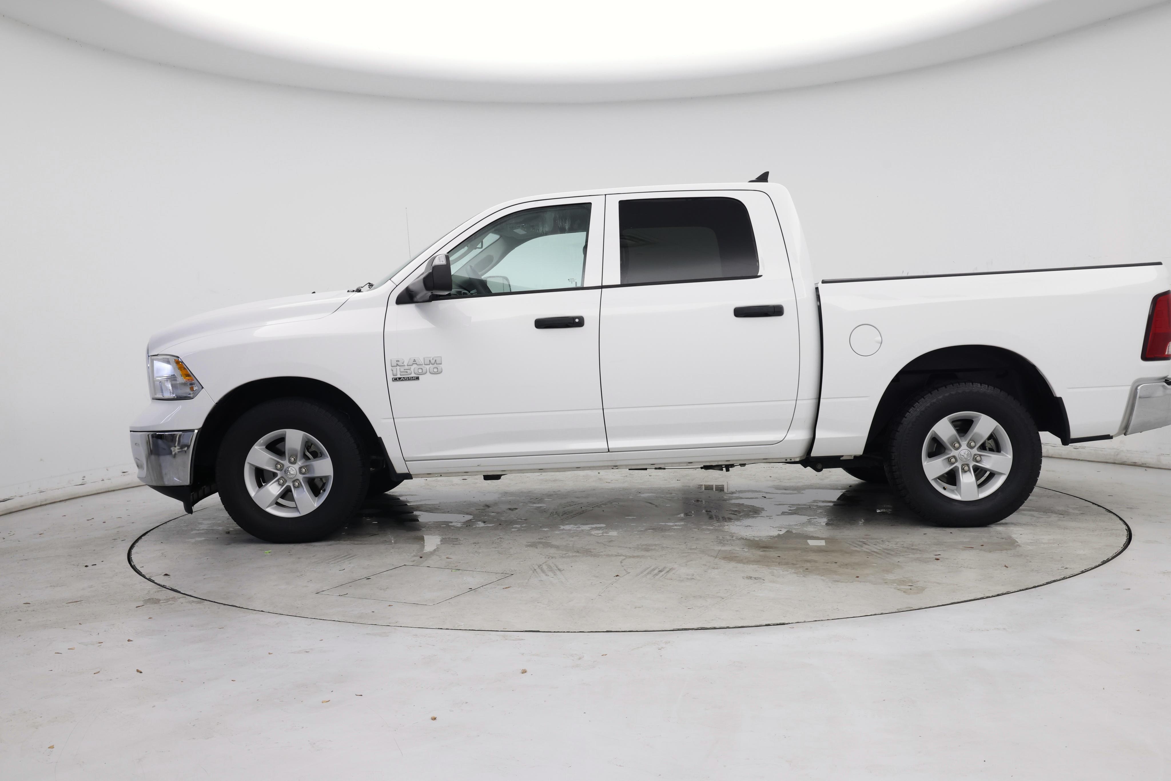 Thumbnail: 2023 RAM 1500 Classic - 3