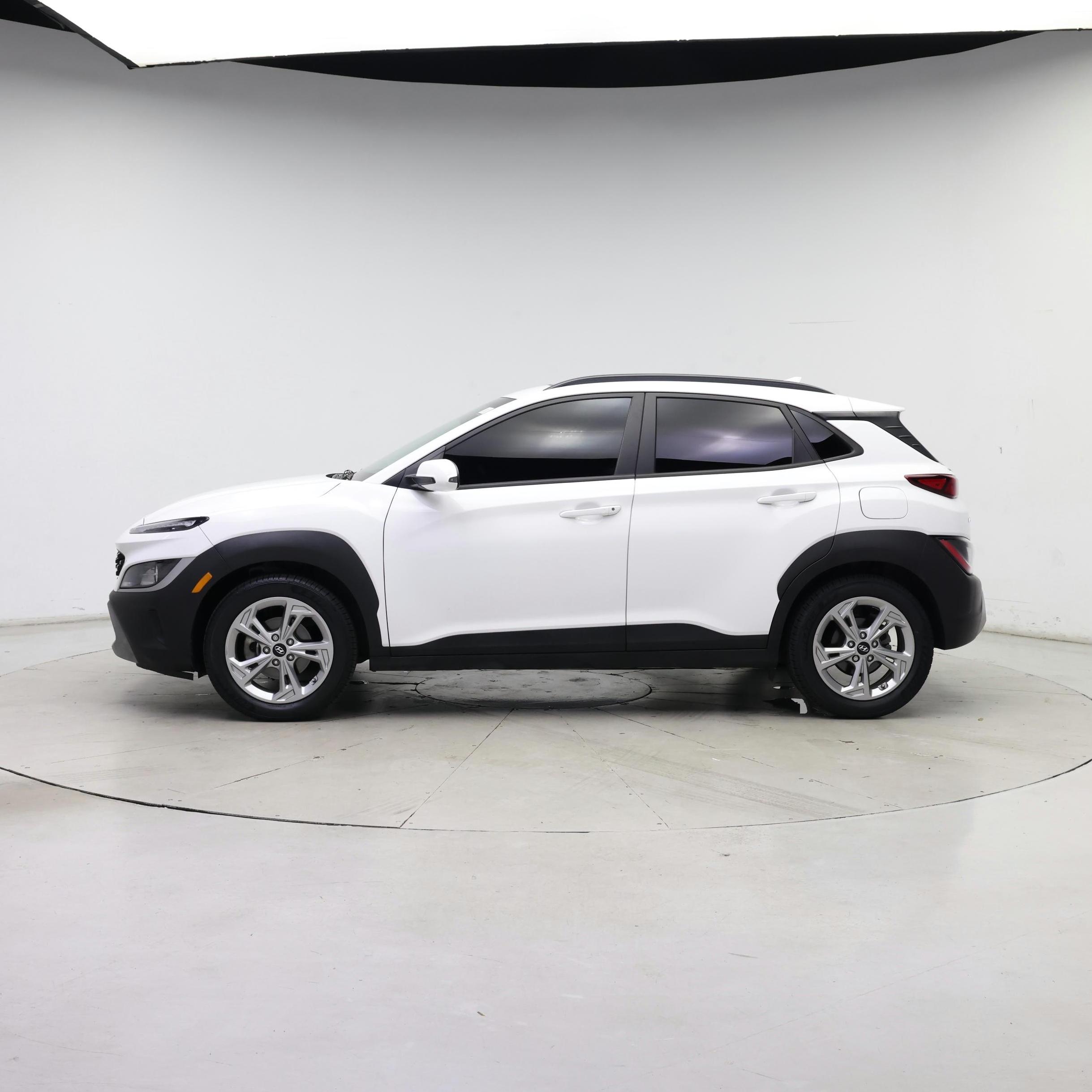 Thumbnail: 2022 Hyundai Kona - 3