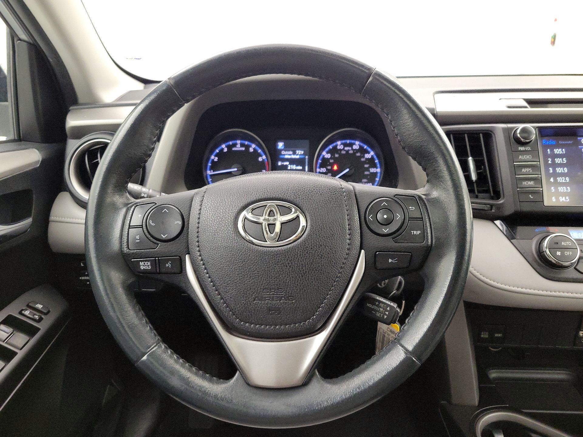 Thumbnail: 2017 Toyota RAV4 - 10
