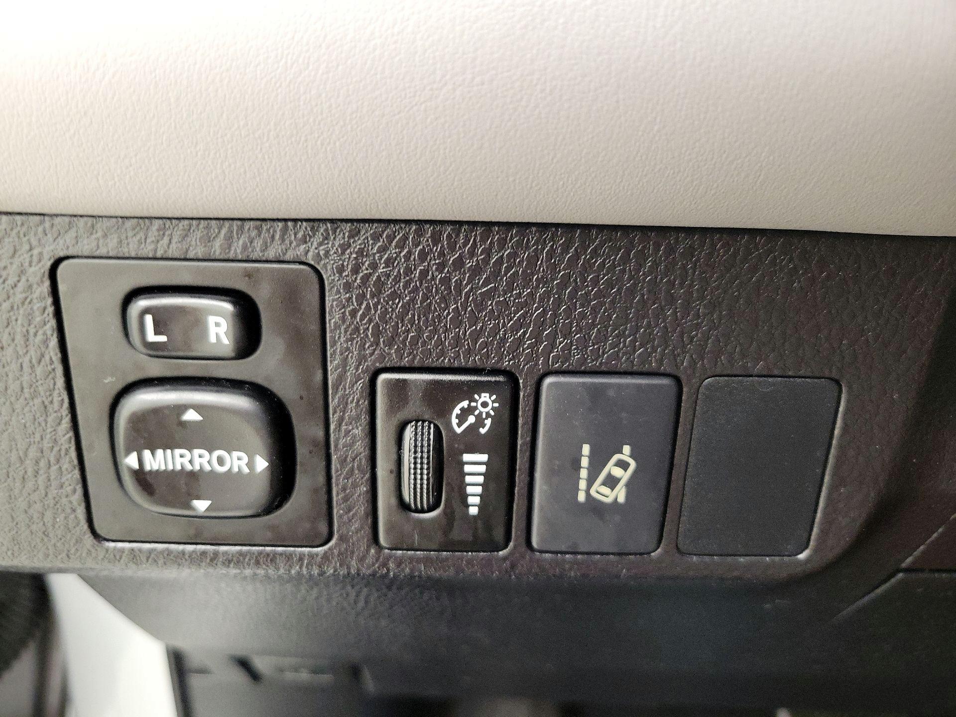 Thumbnail: 2017 Toyota RAV4 - 13