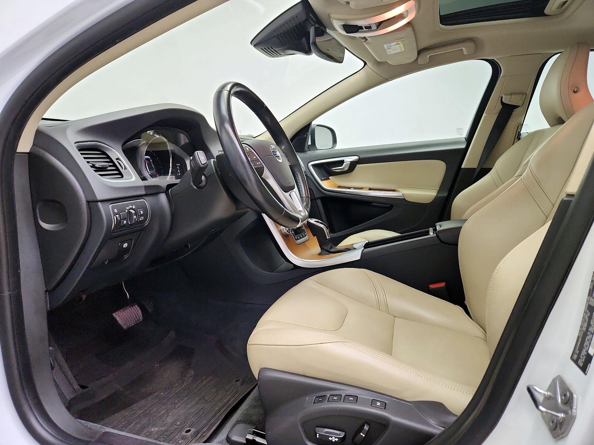 Thumbnail: 2018 Volvo S60 - 11