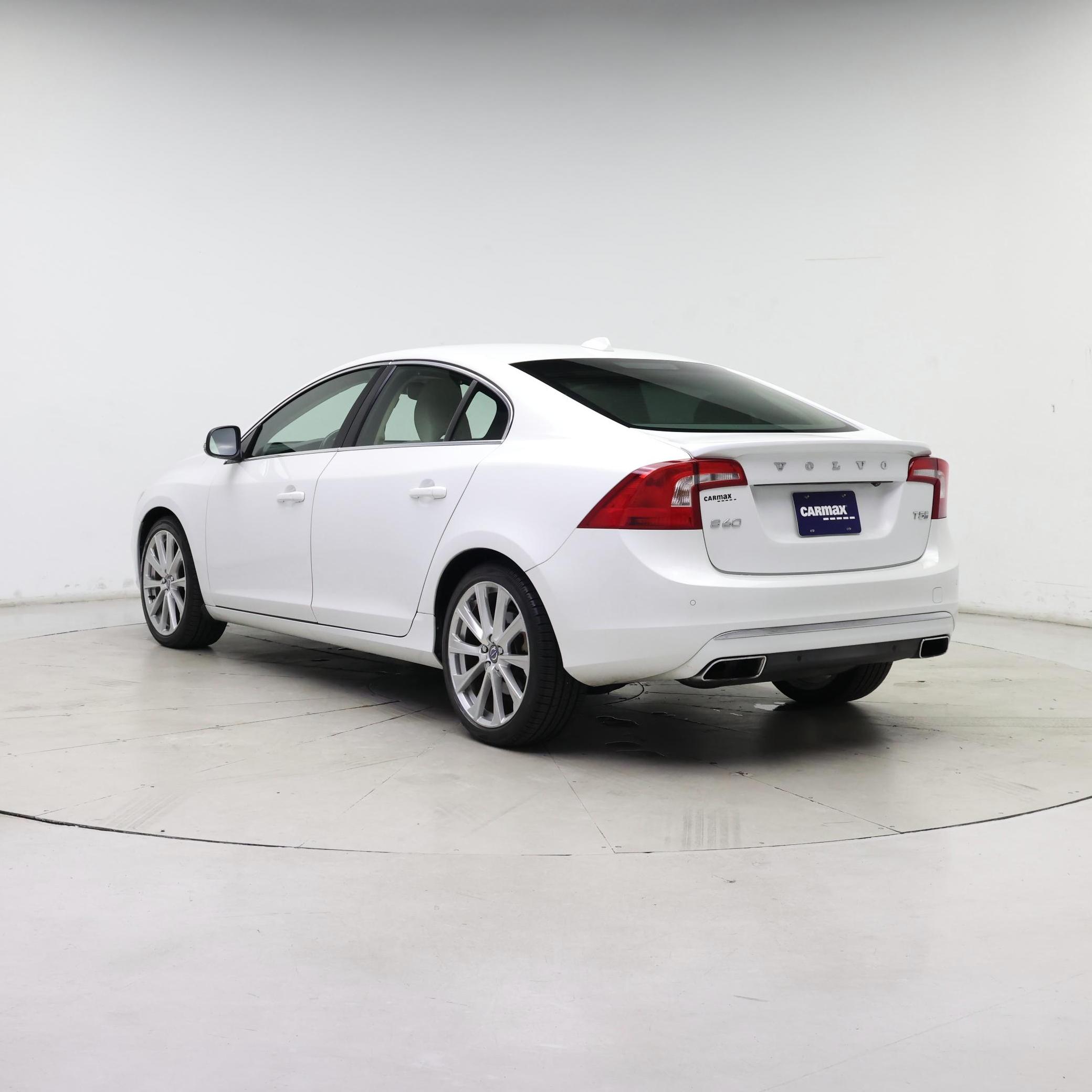 Thumbnail: 2018 Volvo S60 - 2