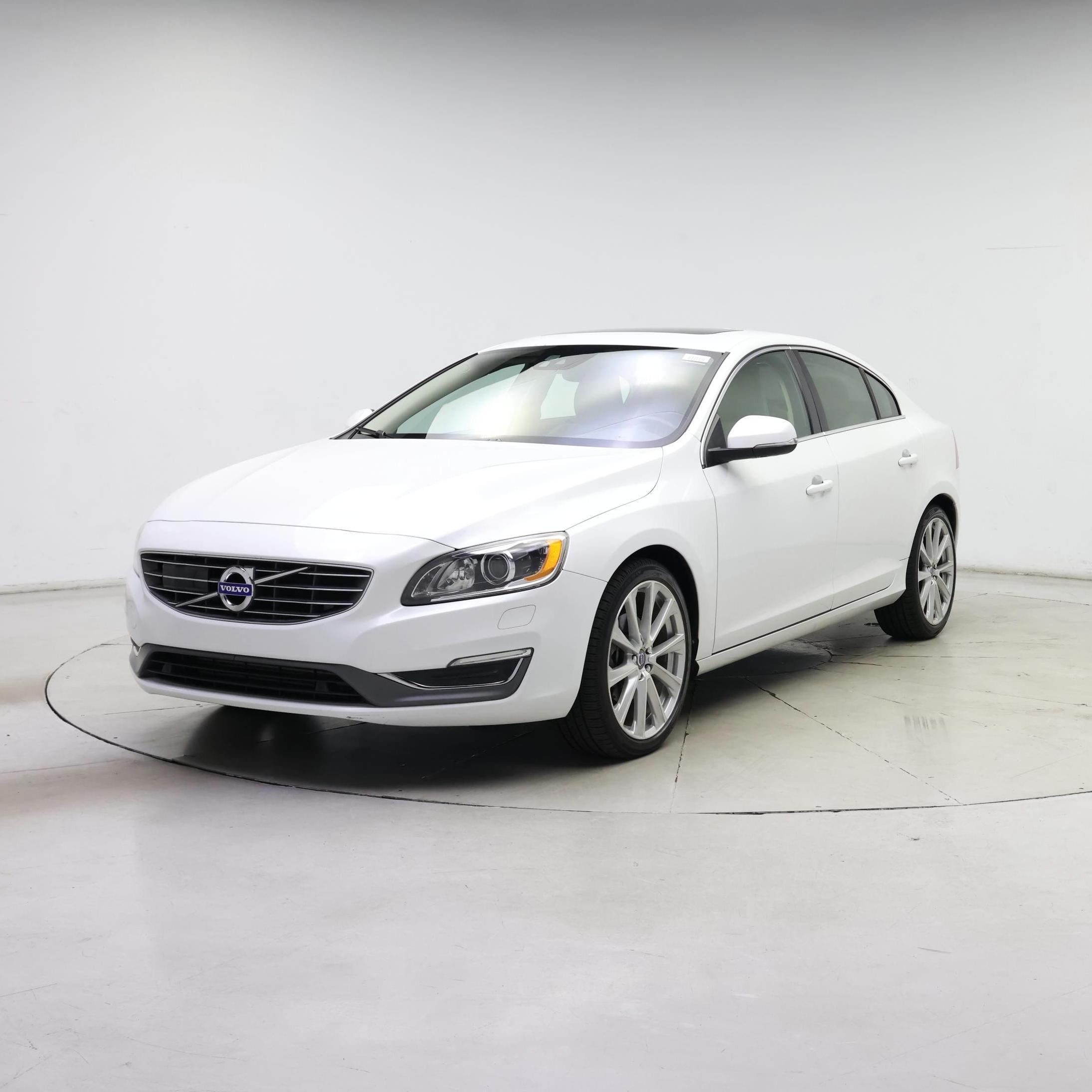 Thumbnail: 2018 Volvo S60 - 4