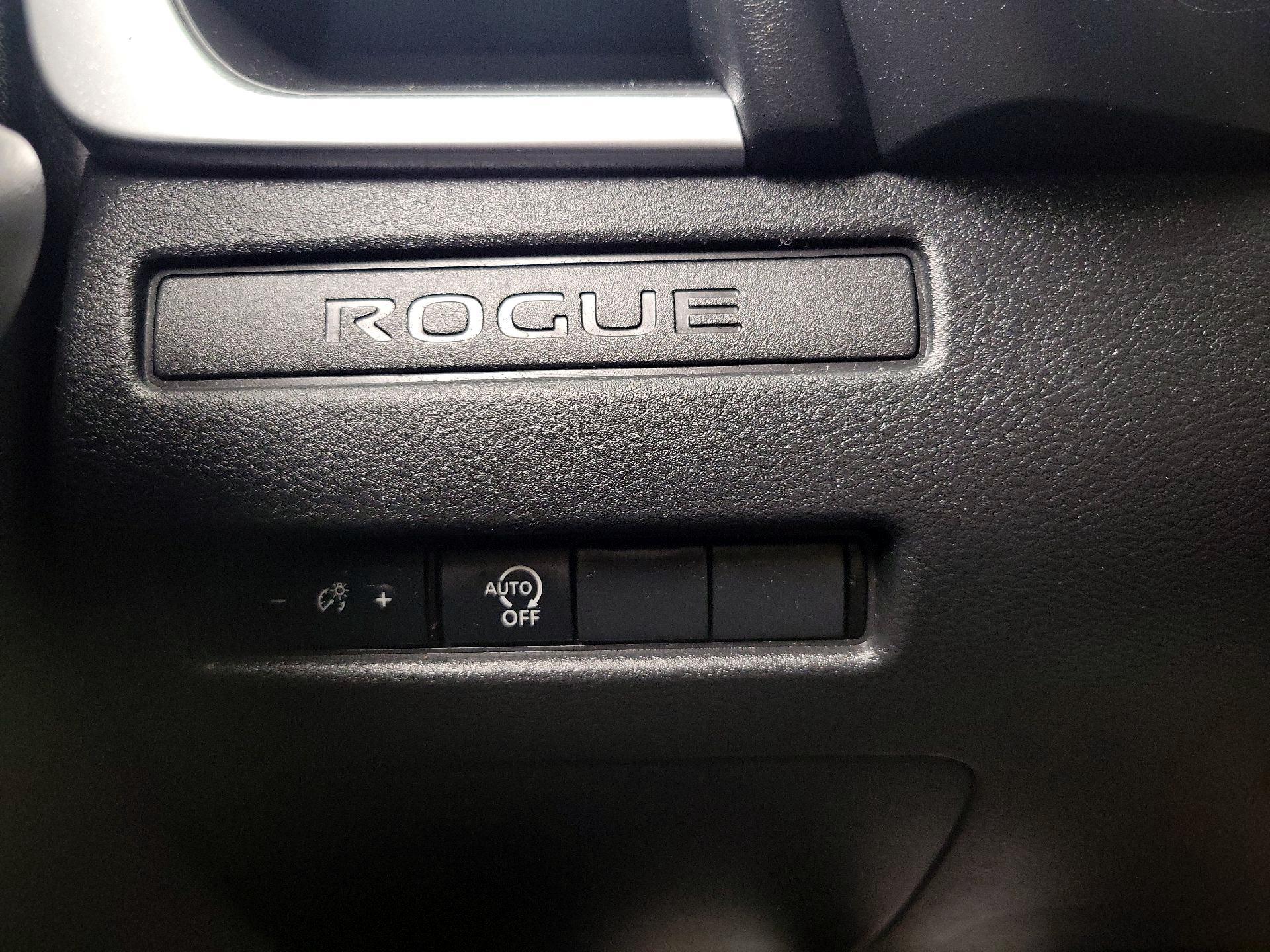Thumbnail: 2023 Nissan Rogue - 13