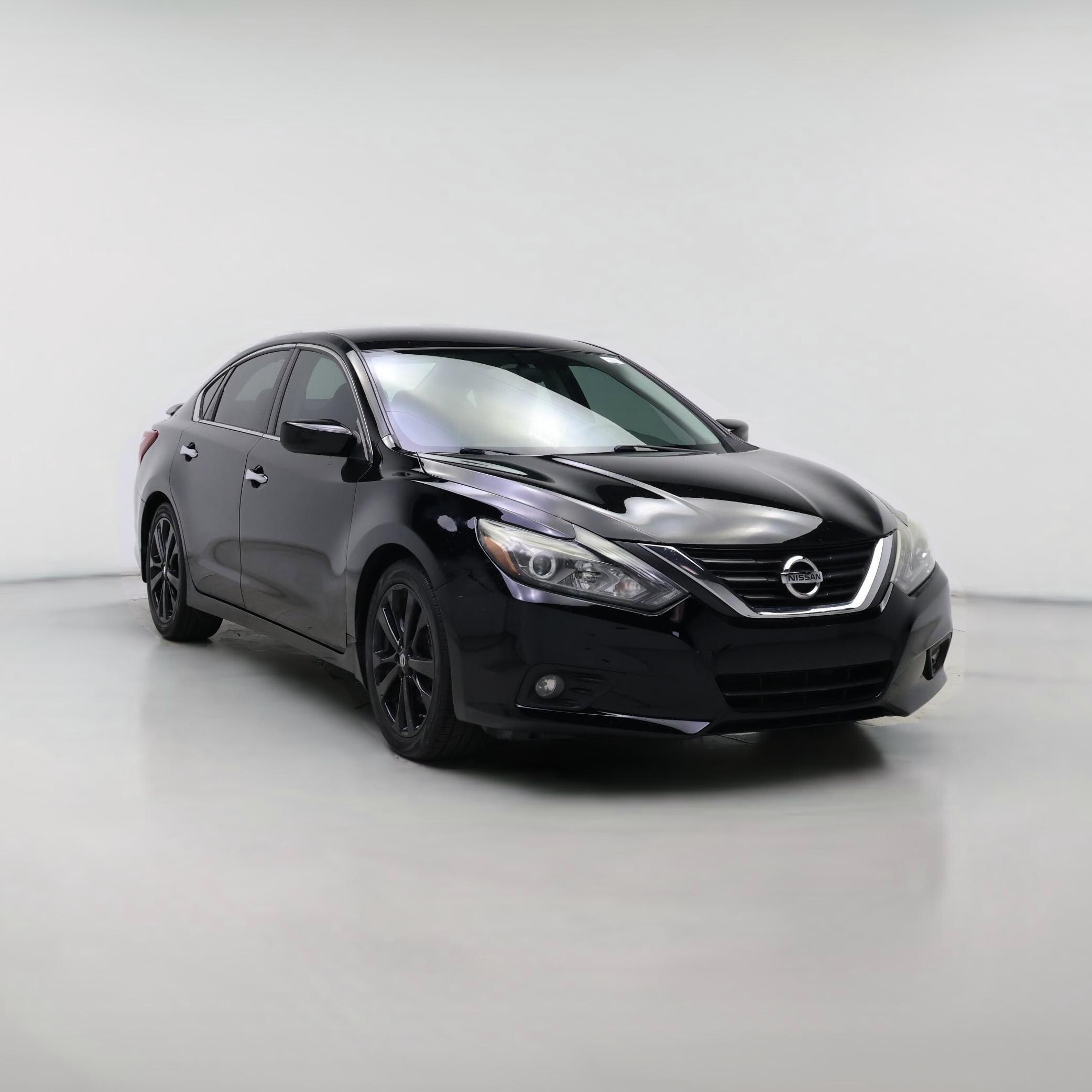 Thumbnail: 2017 Nissan Altima - 1
