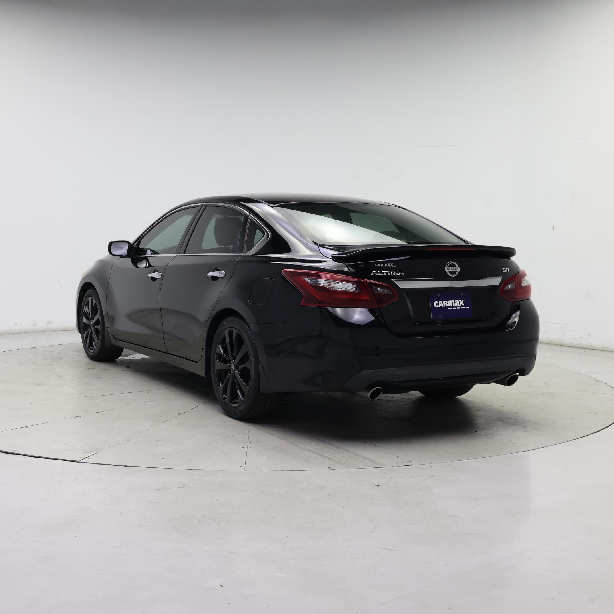 Thumbnail: 2017 Nissan Altima - 2