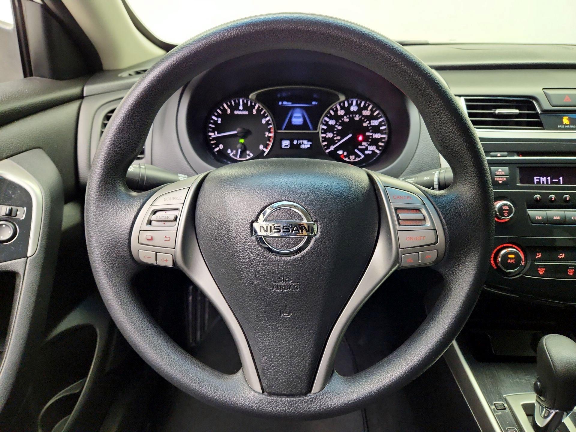 Thumbnail: 2014 Nissan Altima - 10