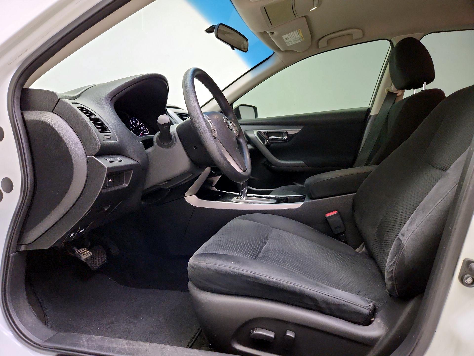 Thumbnail: 2014 Nissan Altima - 11